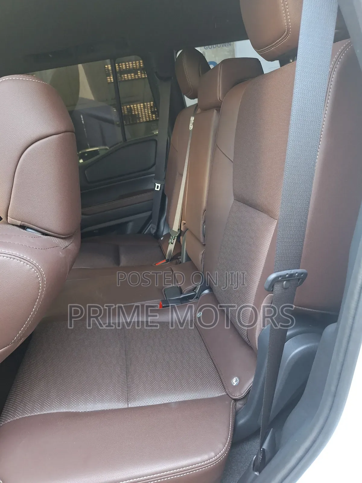 Toyota Land Cruiser Prado 2.8 2024 White