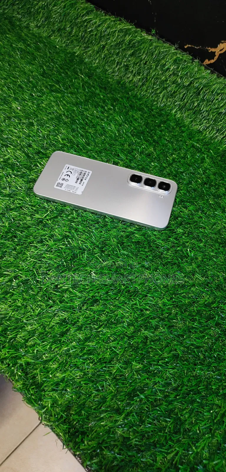 New Infinix Hot 60i 256 GB Gold