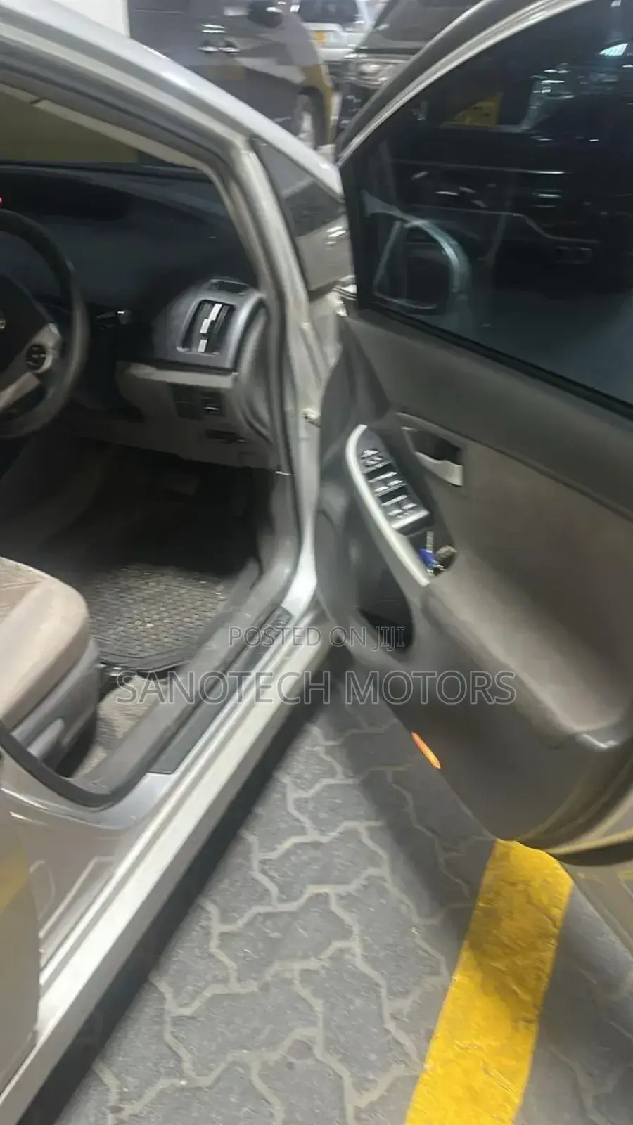 Toyota Prius 2011 Silver