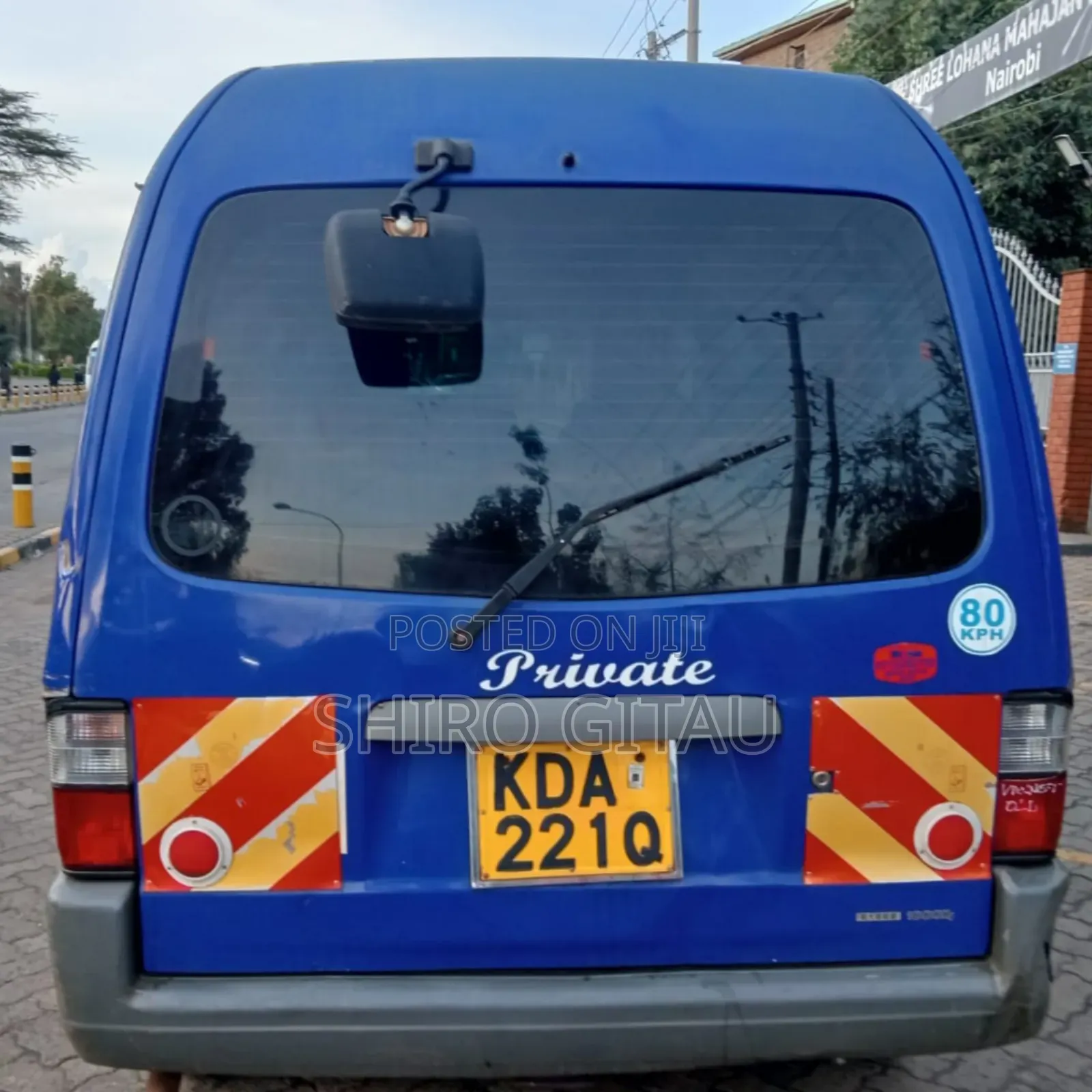Mazda Bongo 2013 Blue