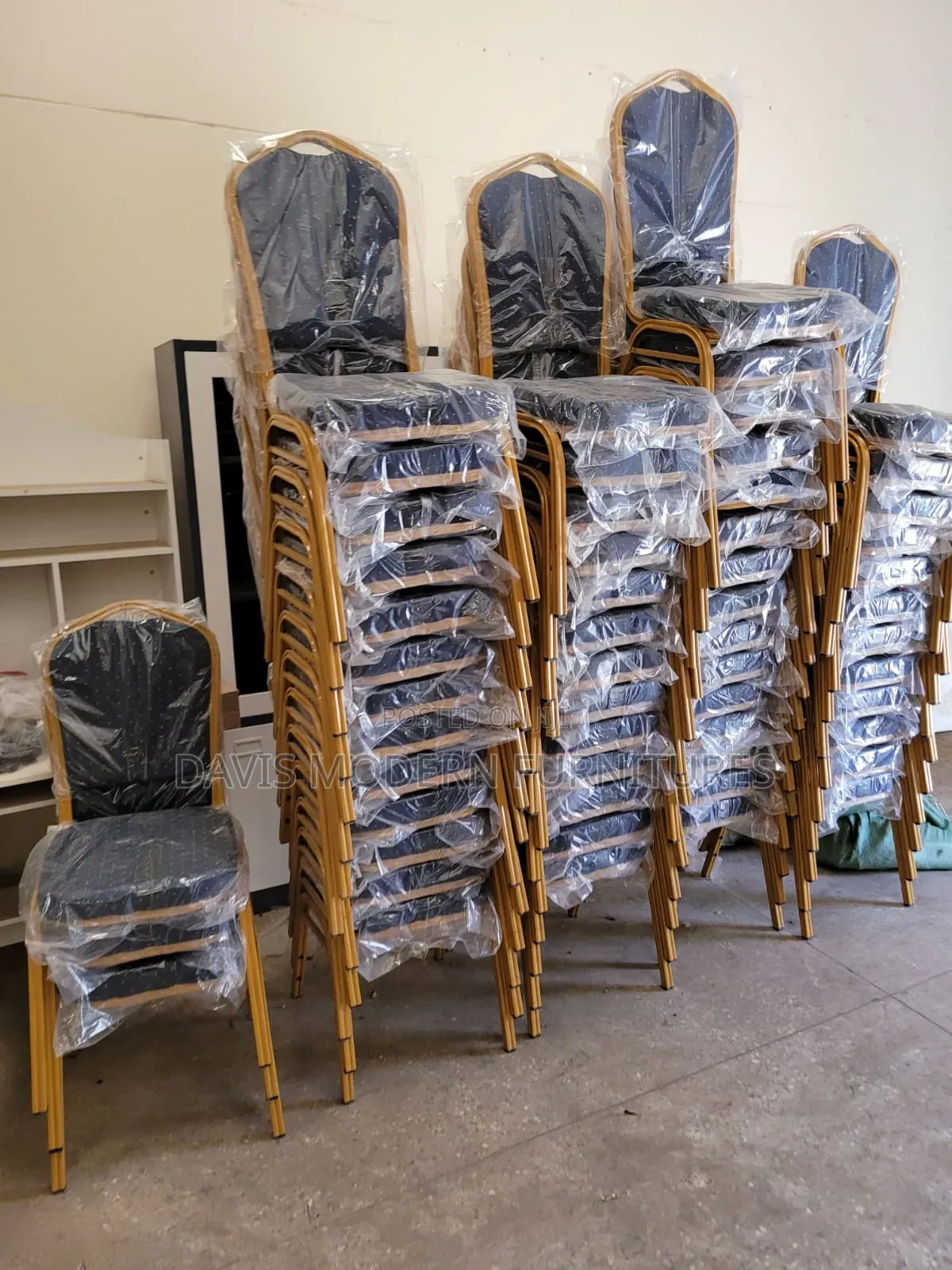 Bonquet Chairs