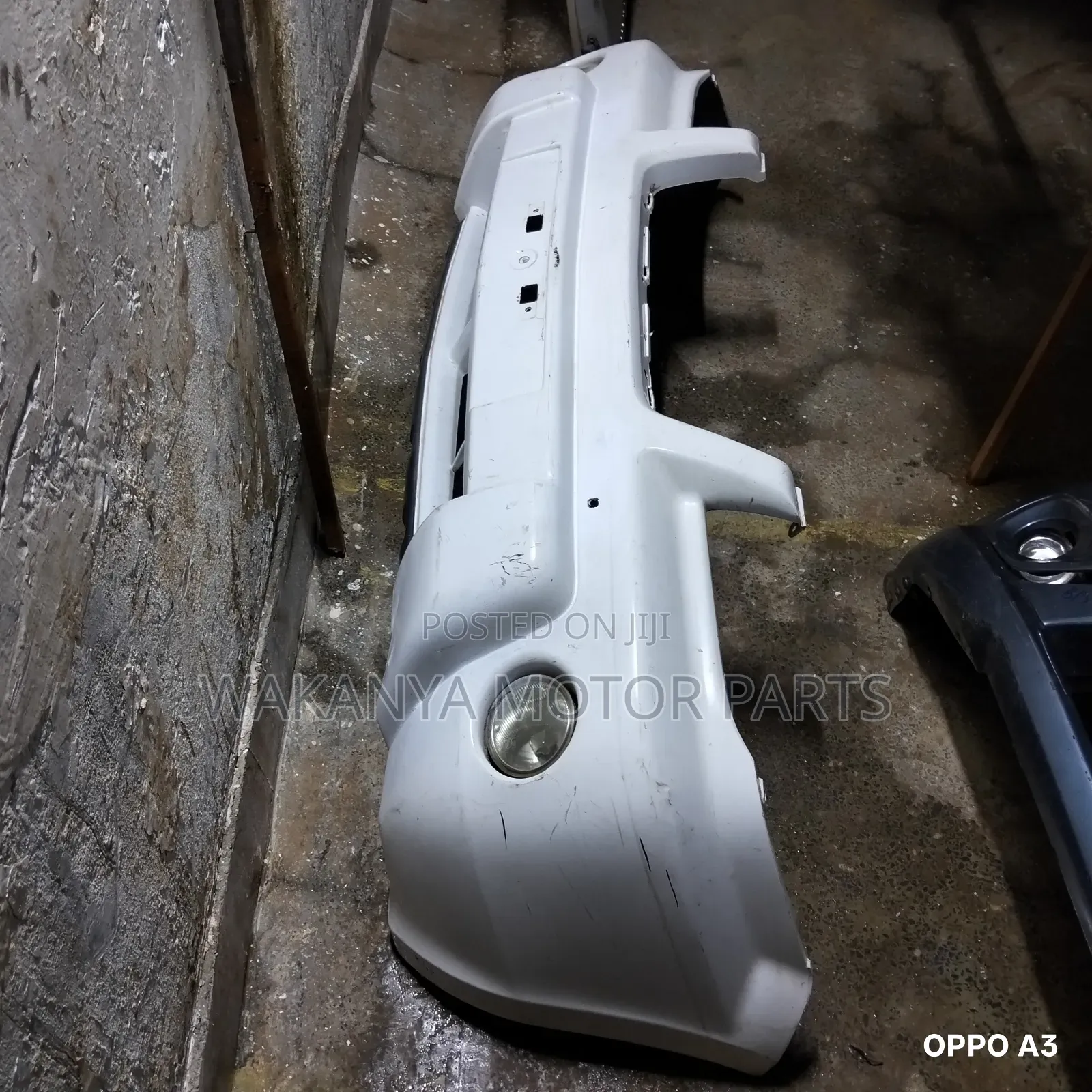 Nissan X-Trail Nt30 Front Bumper Complete With Fog Lamps, Ex Japan