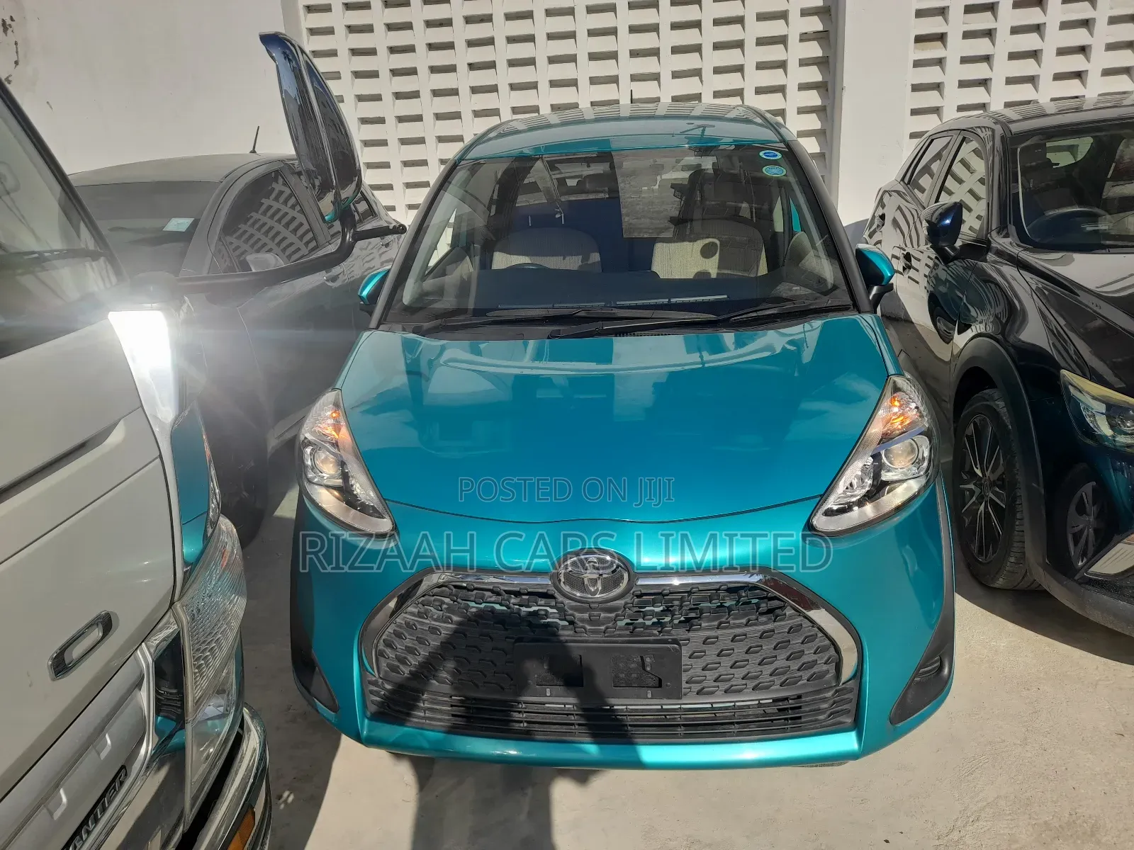 Toyota Sienta 2018 Green