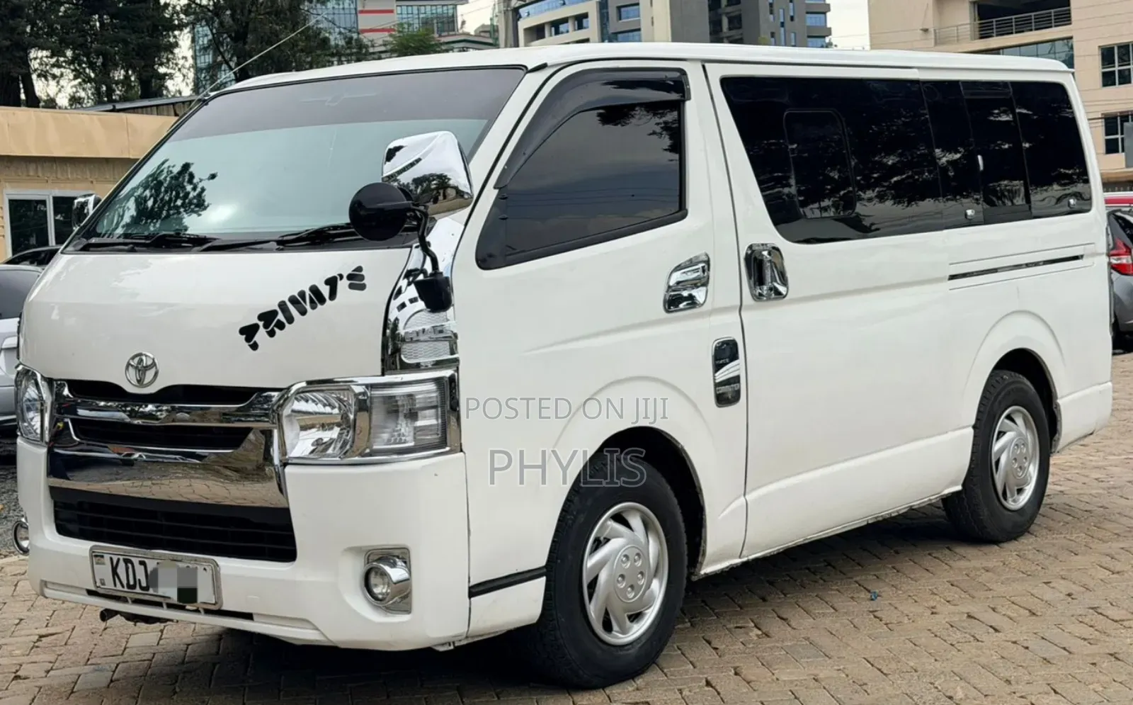 Toyota HiAce 2016 White