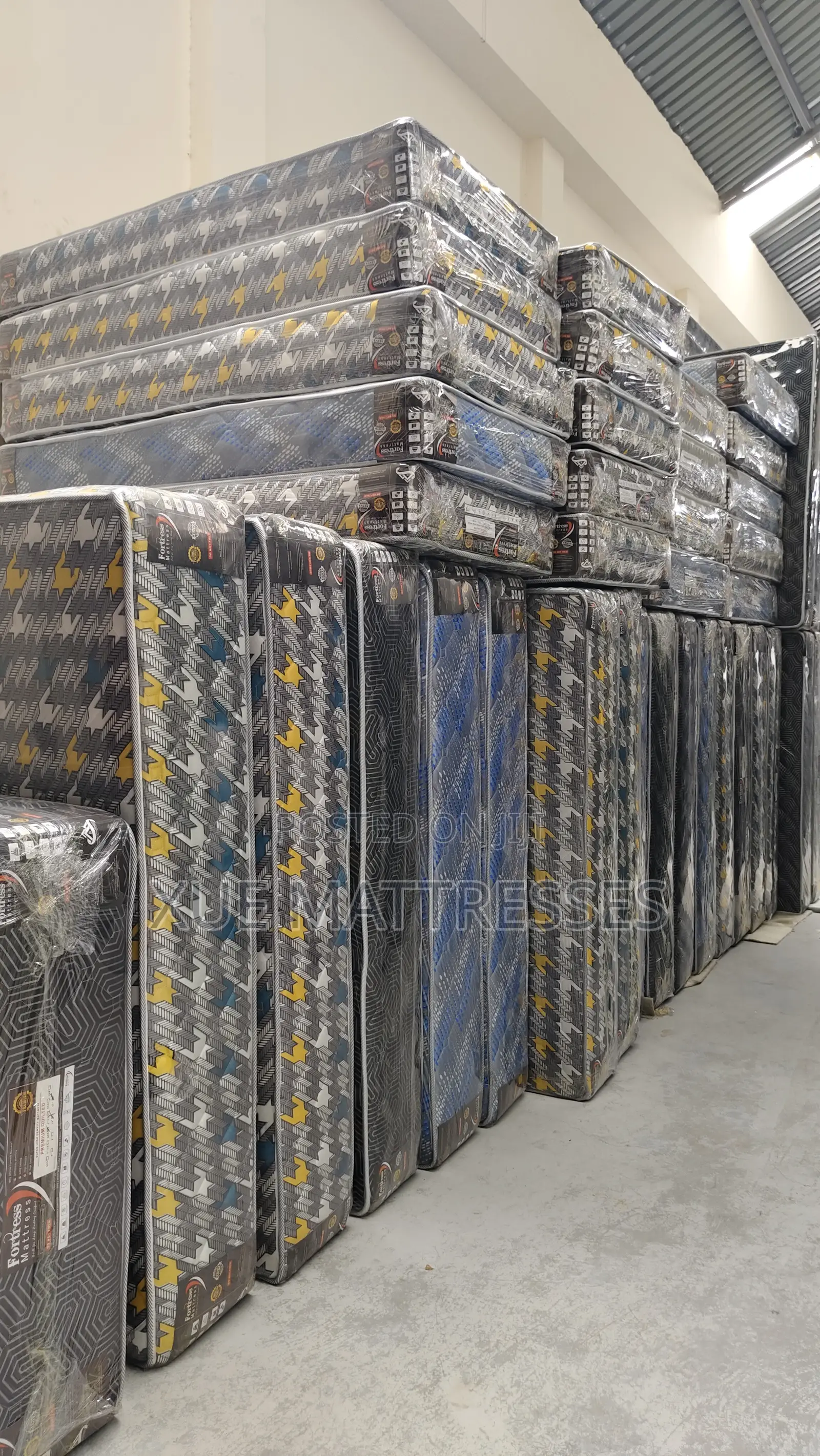 4x6ftx16in Fortress Premium Quilted Fibre Mattress + 2 Free Pillows