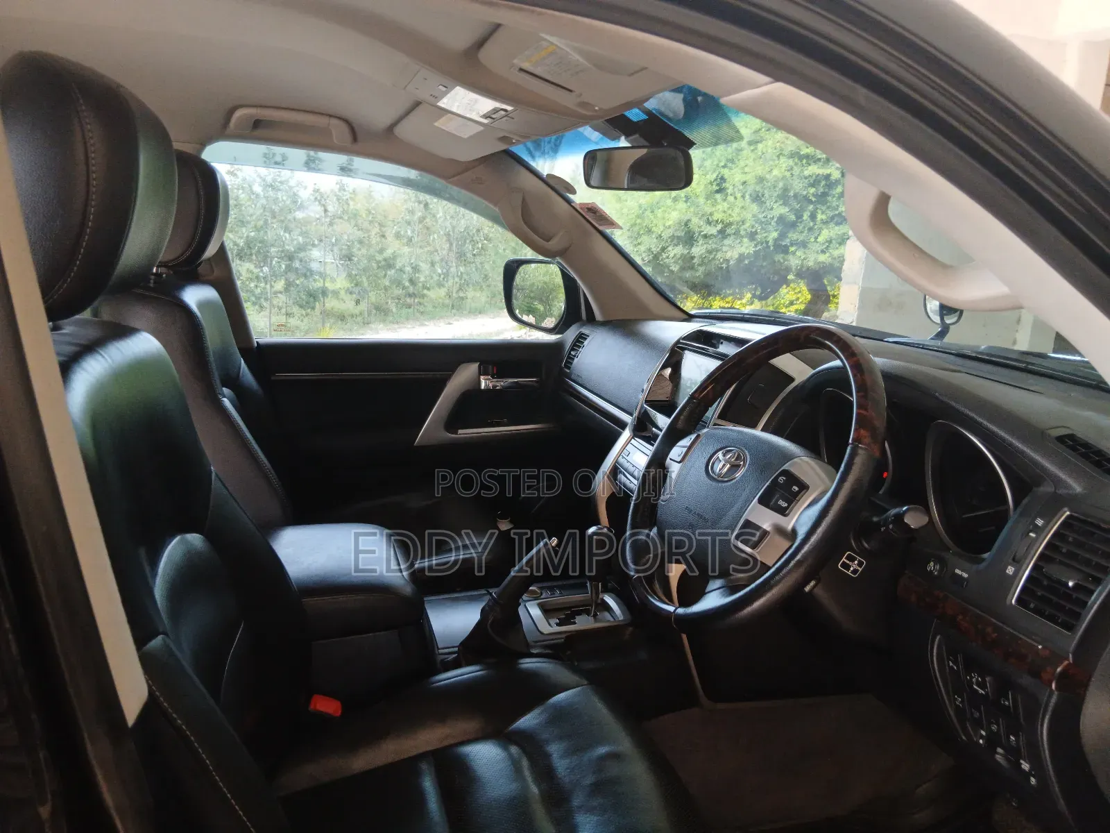Toyota Land Cruiser 4.6 V8 AX G Selection 2014 Black