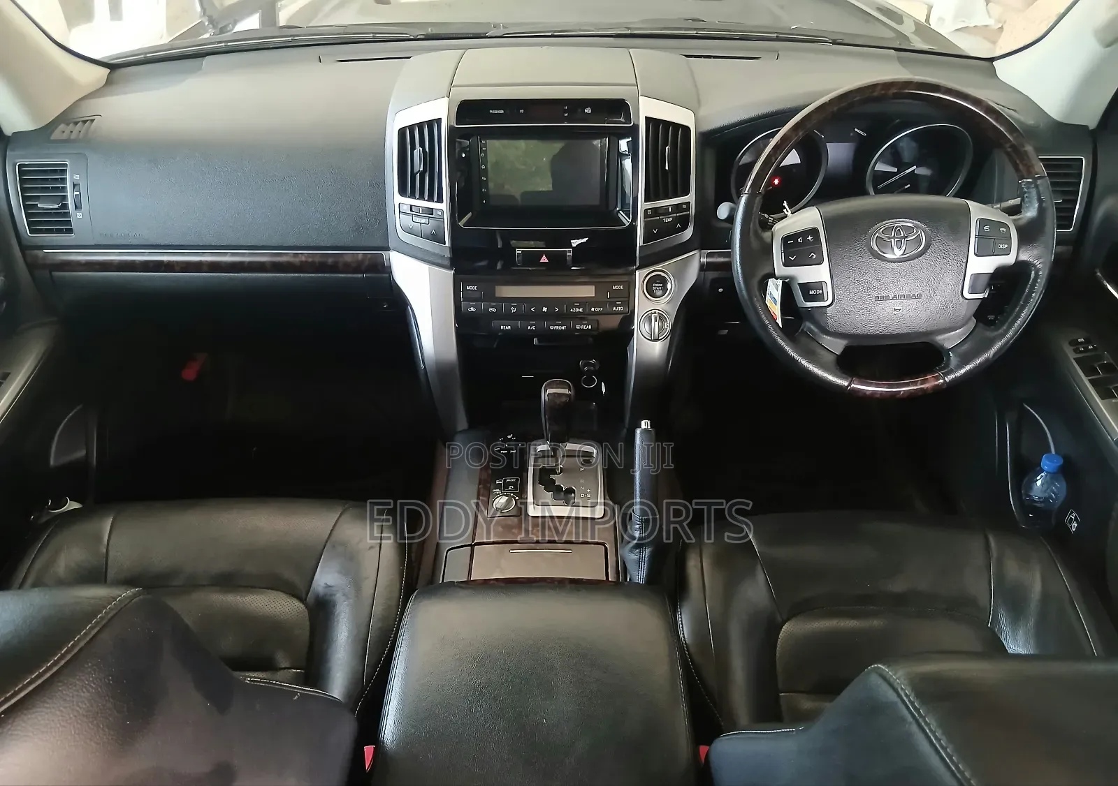 Toyota Land Cruiser 4.6 V8 AX G Selection 2014 Black