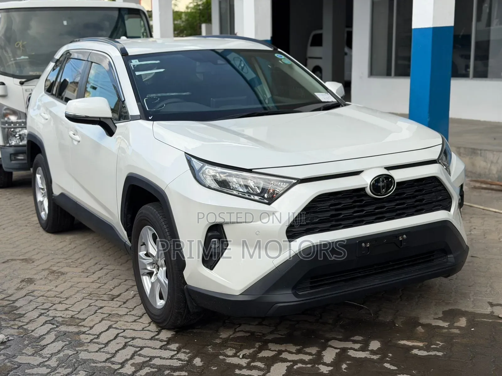 Toyota RAV4 2020 White