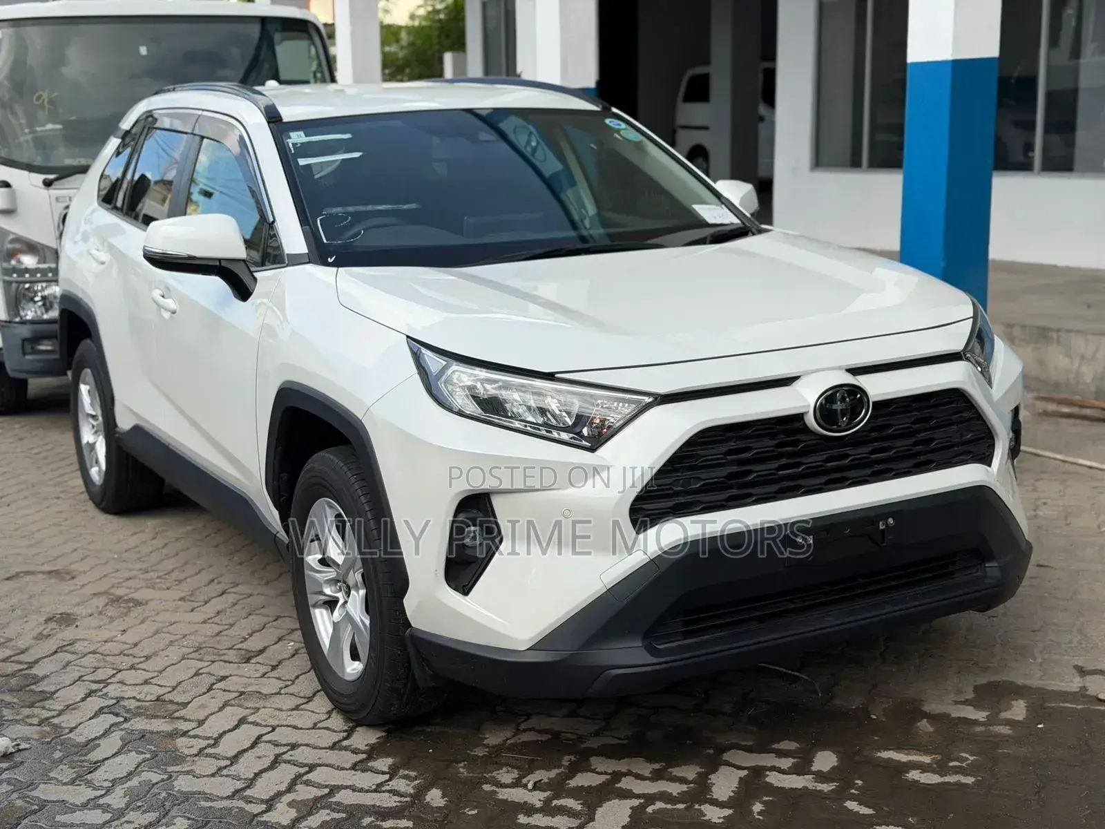 Toyota RAV4 2020 White