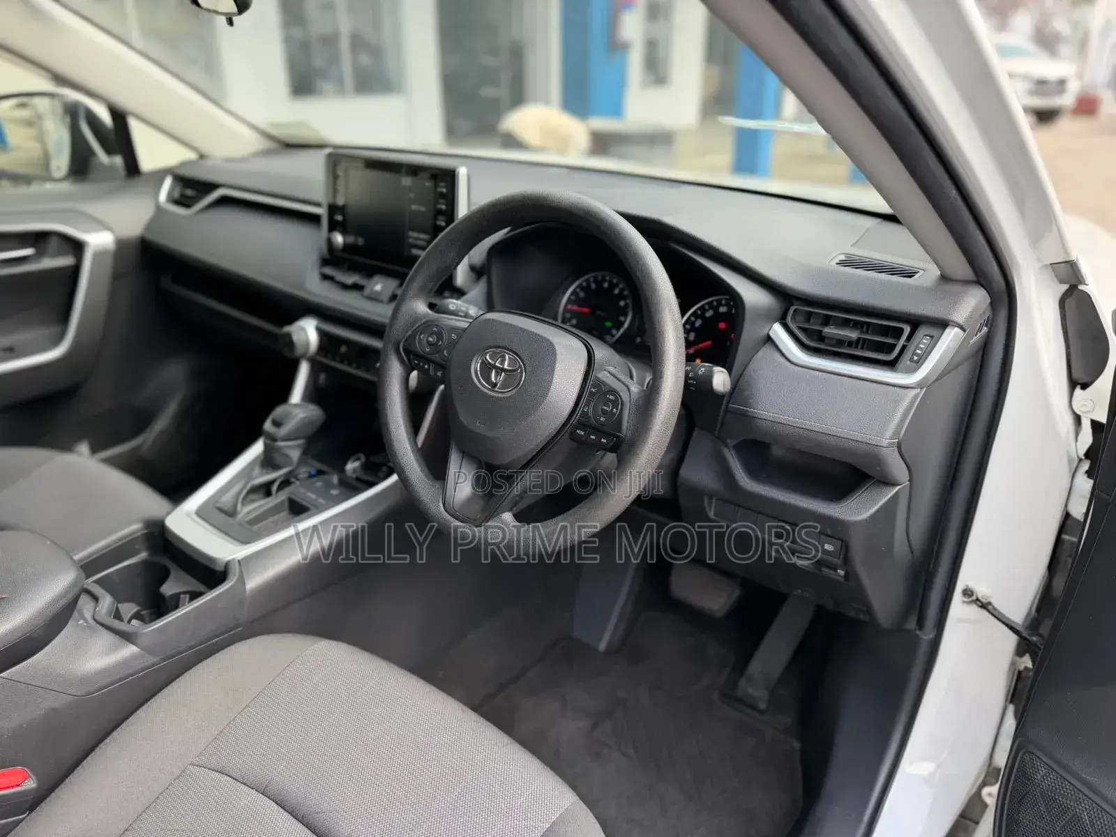 Toyota RAV4 2020 White