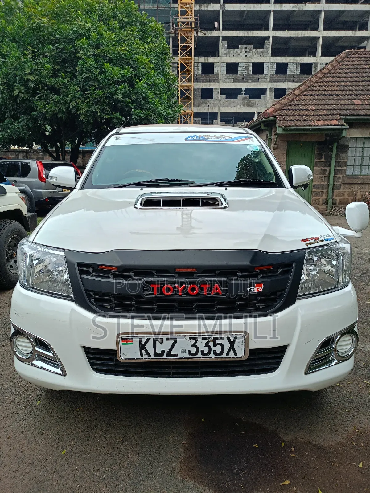 Toyota Hilux 2013 White