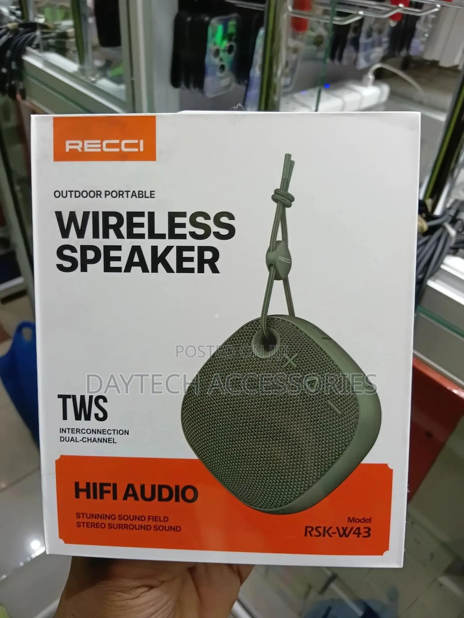 Recci RSK-W43 Outdoor Portable Wireless Speaker Hi-Fi 5w 1200mah.