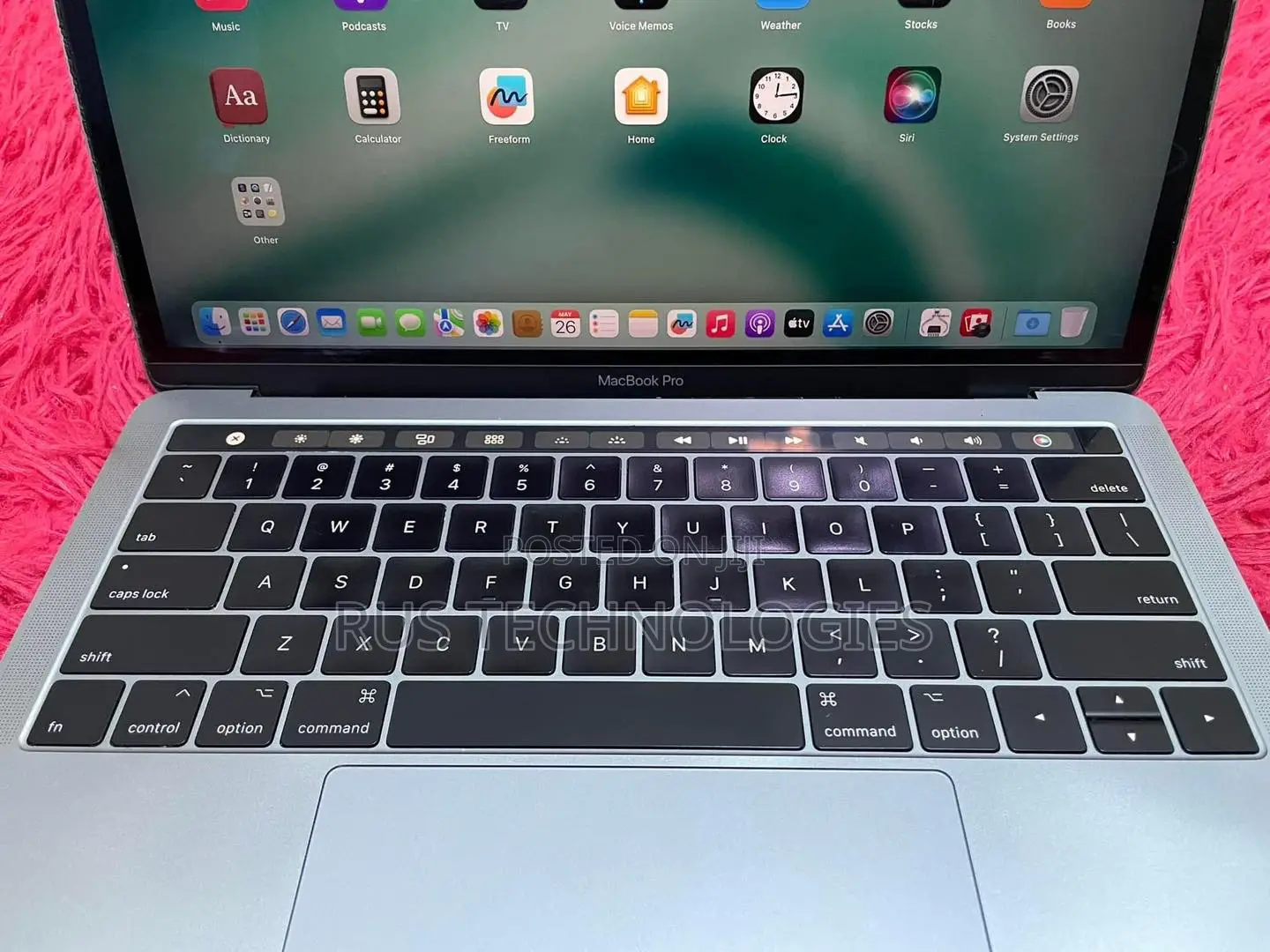Laptop Apple MacBook Pro 2017 16GB Intel Core i7 SSD 512GB