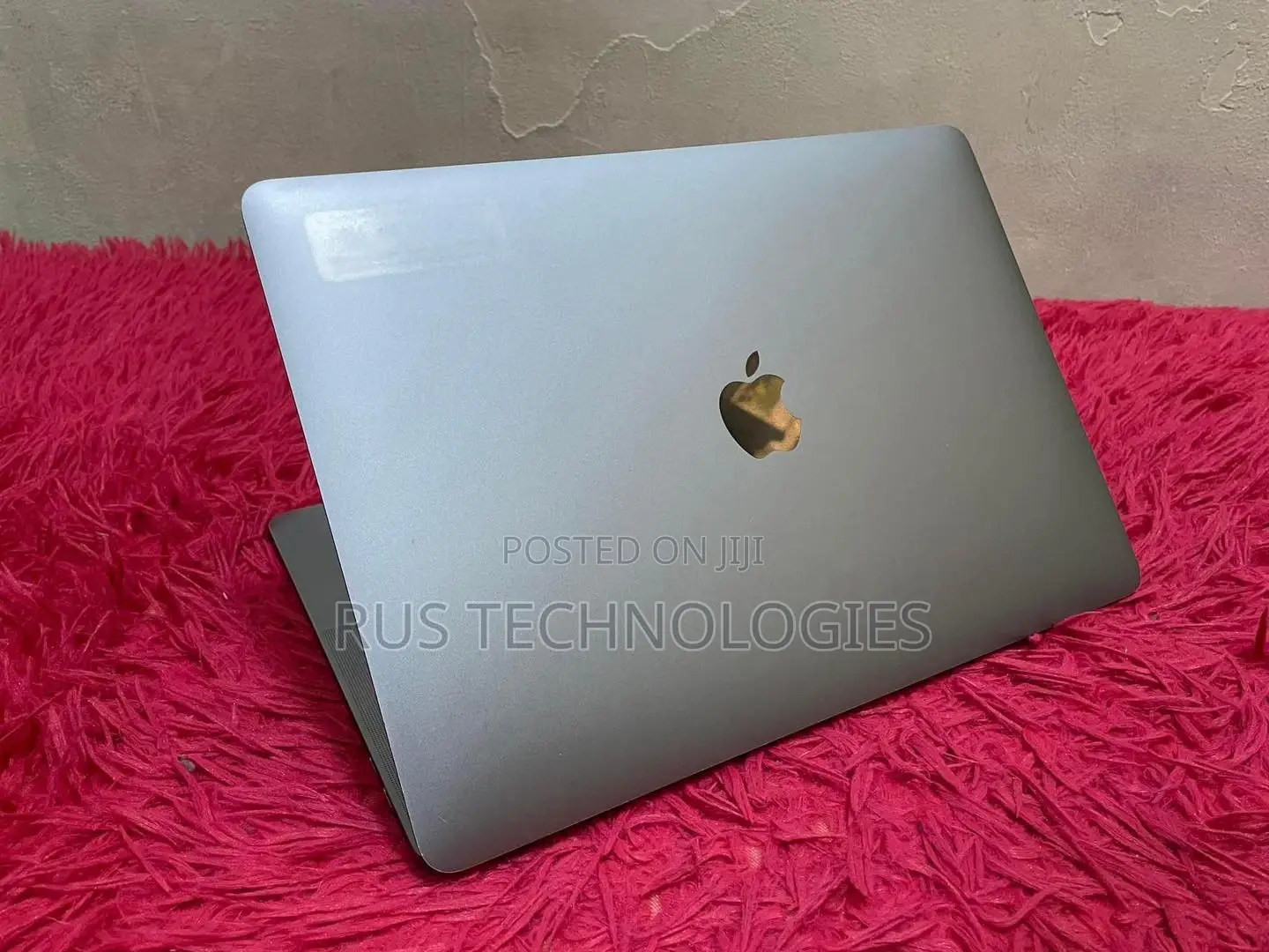 Laptop Apple MacBook Pro 2017 16GB Intel Core i7 SSD 512GB
