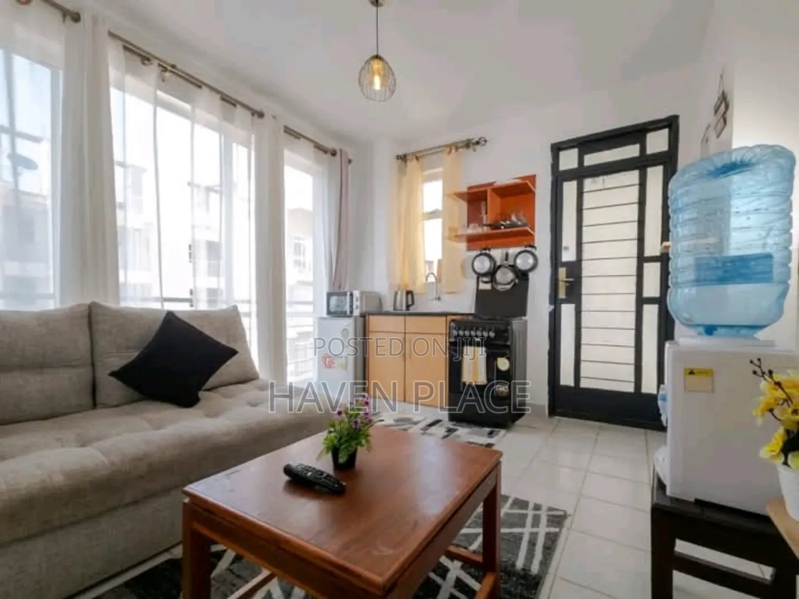 Studio Airbnb
Ngong Road Near Talanta Stadium
Fully Furnished