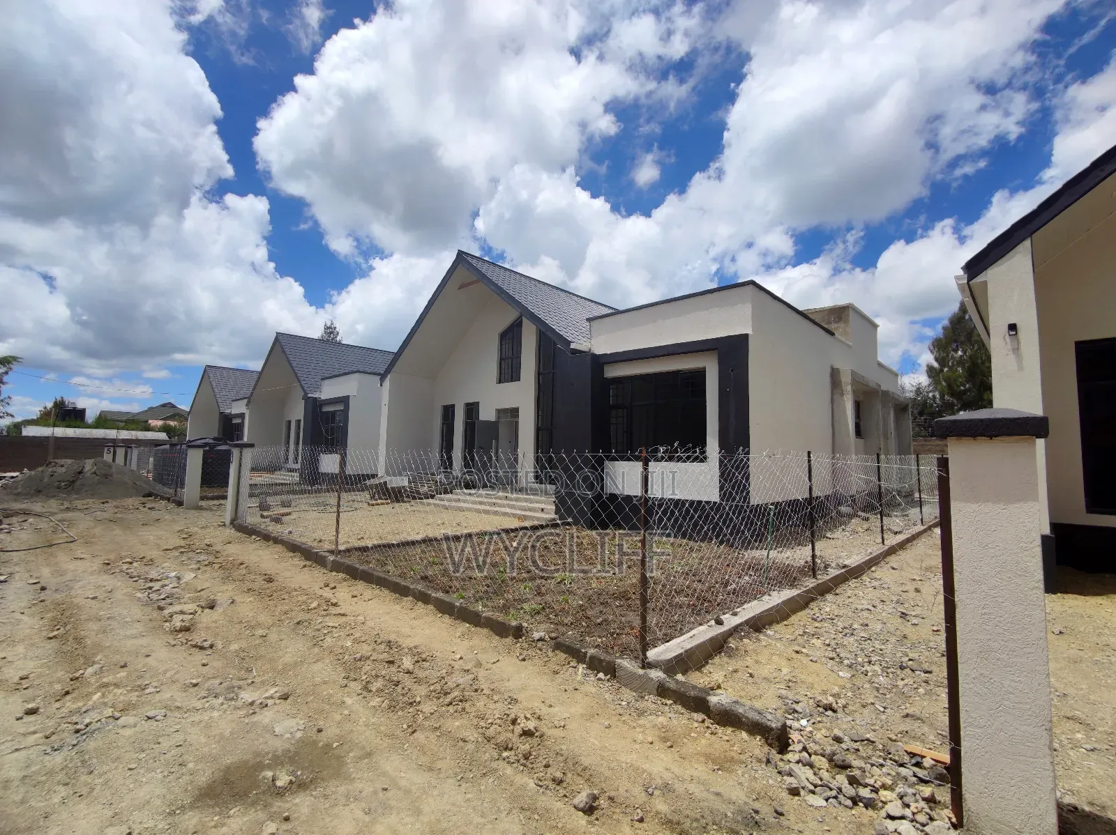 3bdrm Bungalow in Kitengela for sale