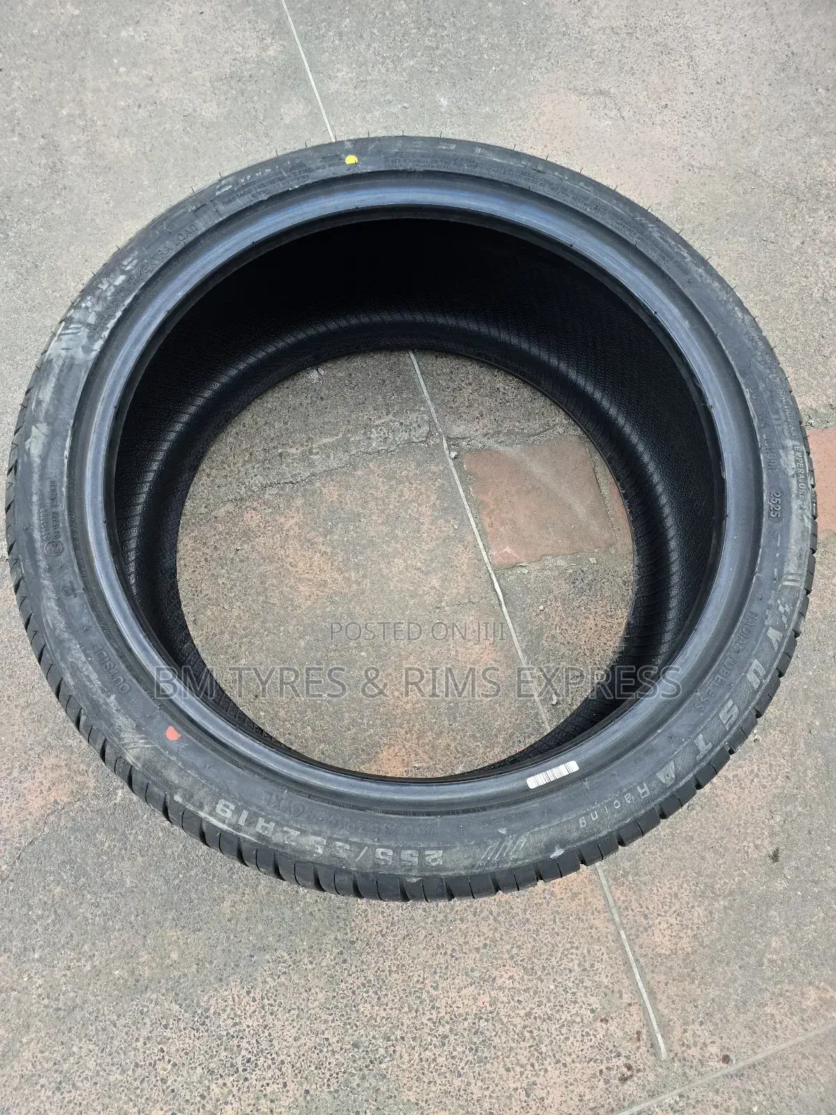 255 /35 R19 Yusta Tyres (Highway)