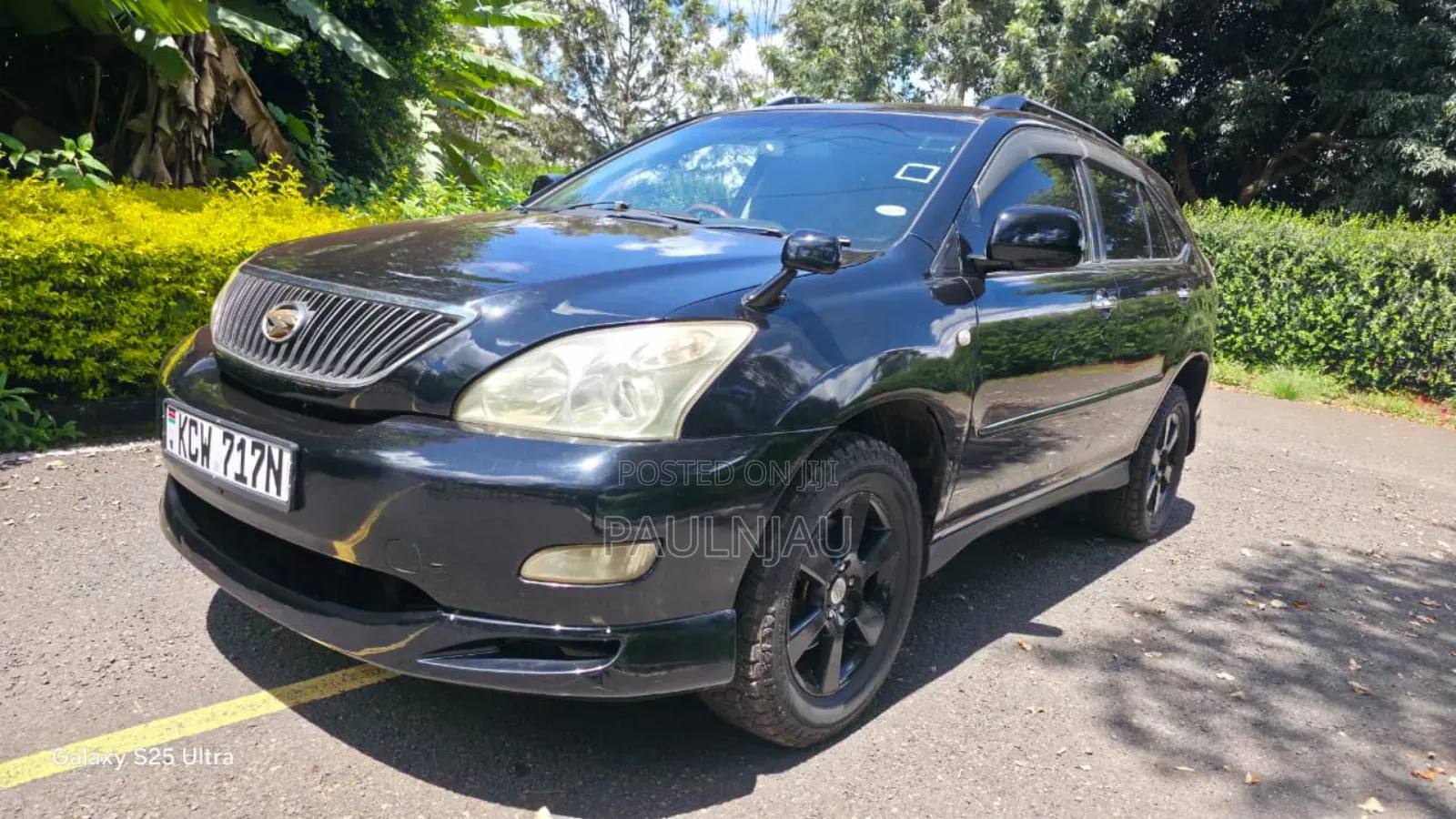 Toyota Harrier 2012