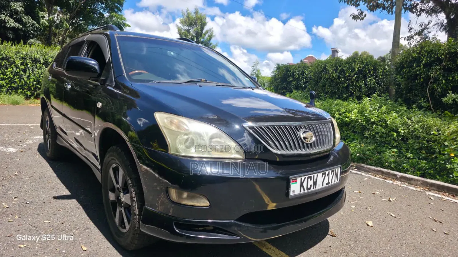Toyota Harrier 2012