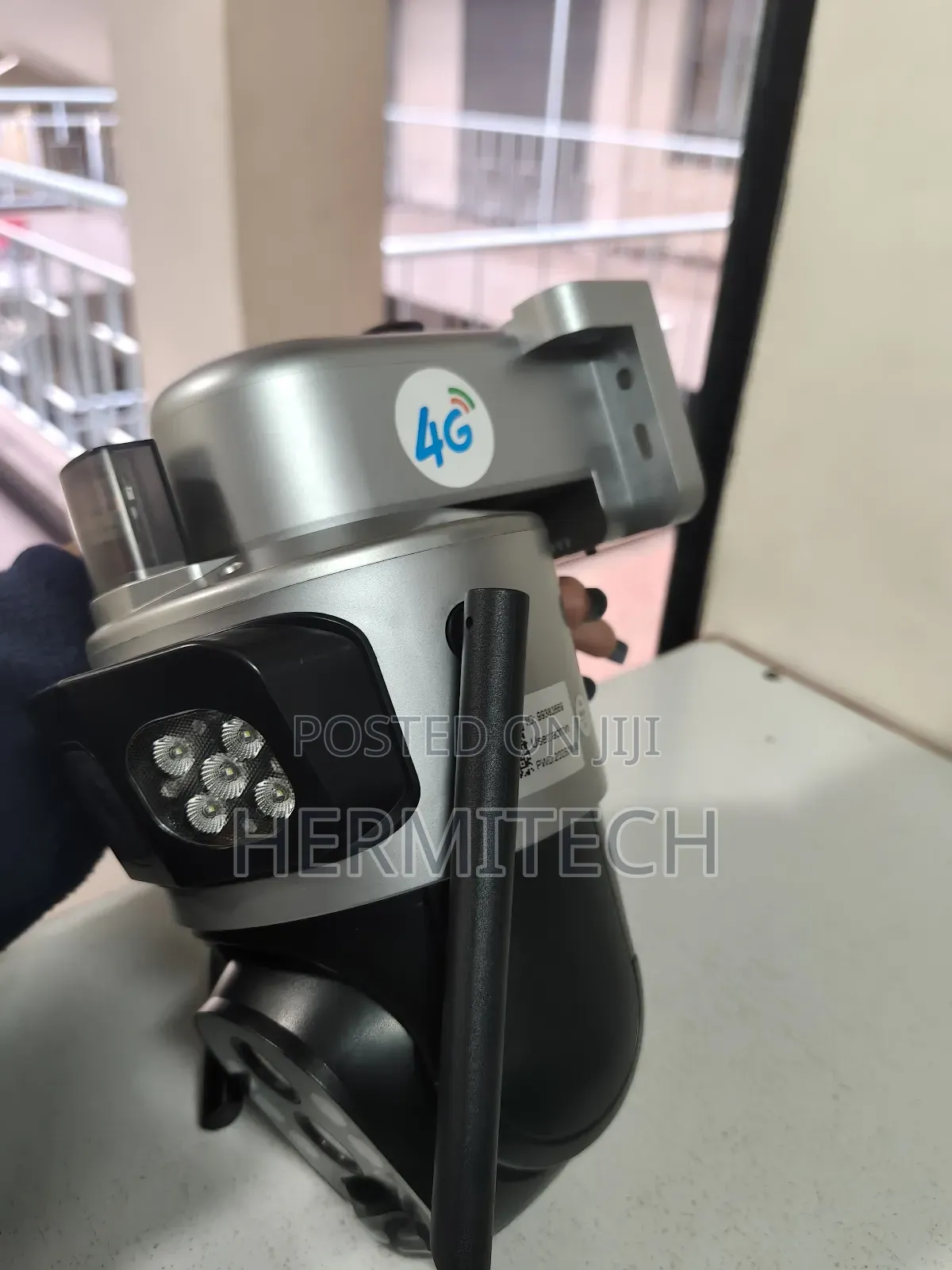 Dual Lens Wireless Solar Powered CCTV Alarm Siren 4g Enabled