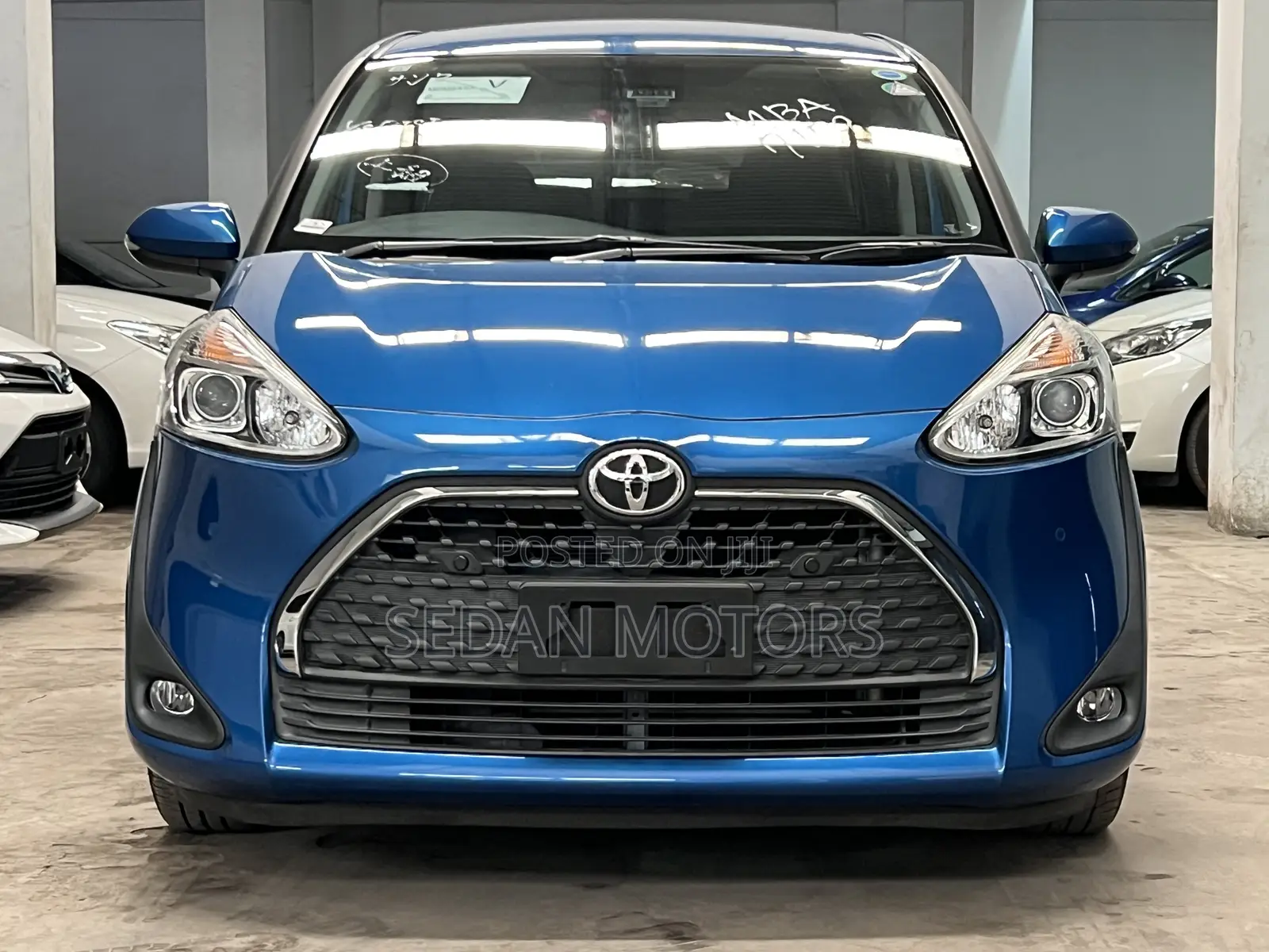 Toyota Sienta 2019 Blue