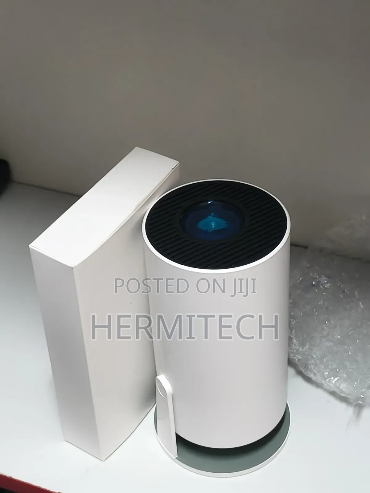 Hy 300 Projector for Streaming Apps Hdmi Usb Sd Slots Wifi Smart