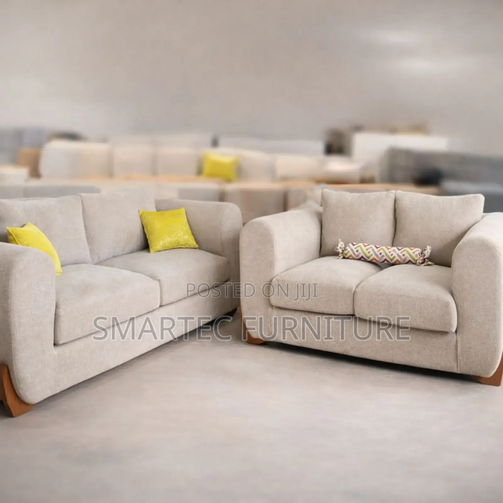5 Seater Elegant Beige Comfort Sofa Seat