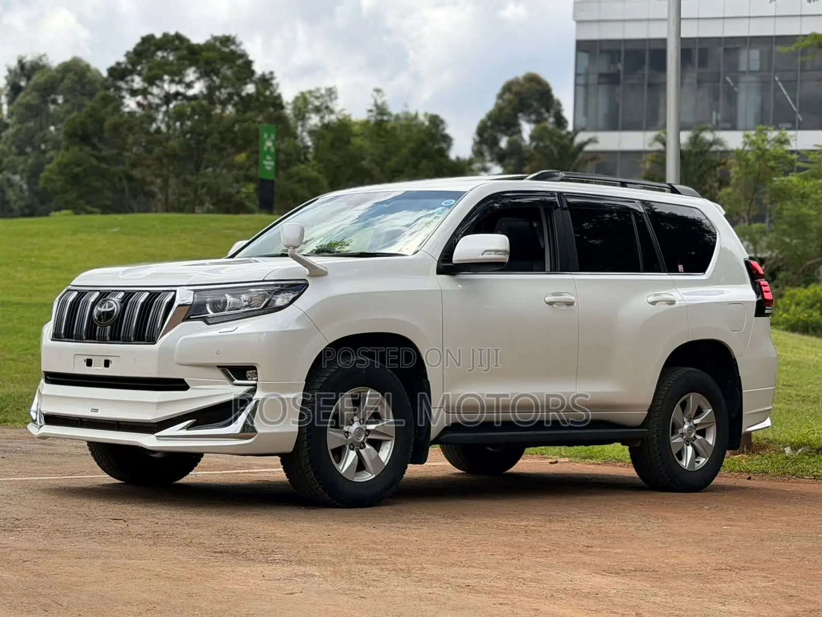 Toyota Land Cruiser Prado 2.8 2020 White
