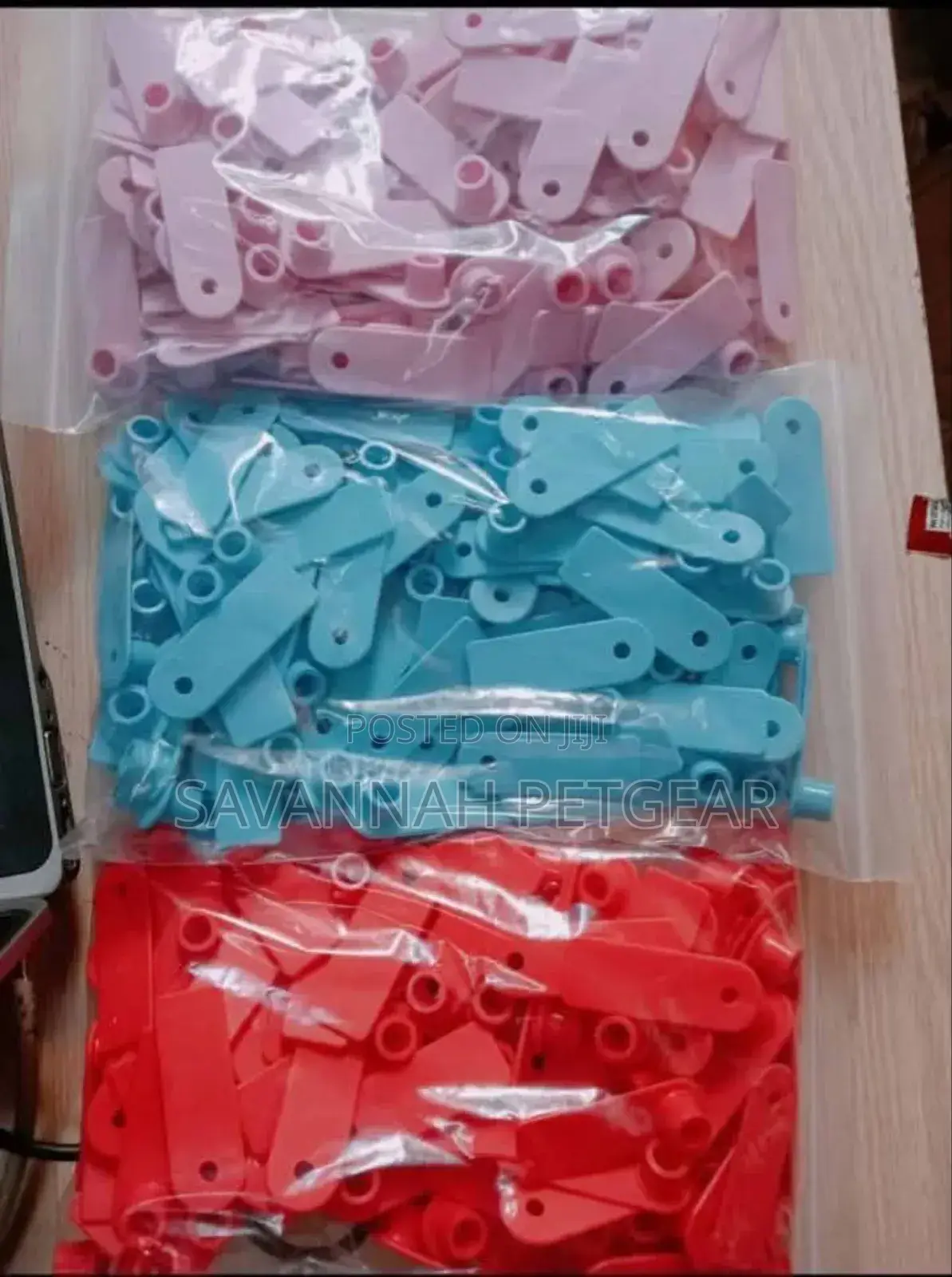 Plastic Livestock Ear Tags for Identification Tracking of Animals