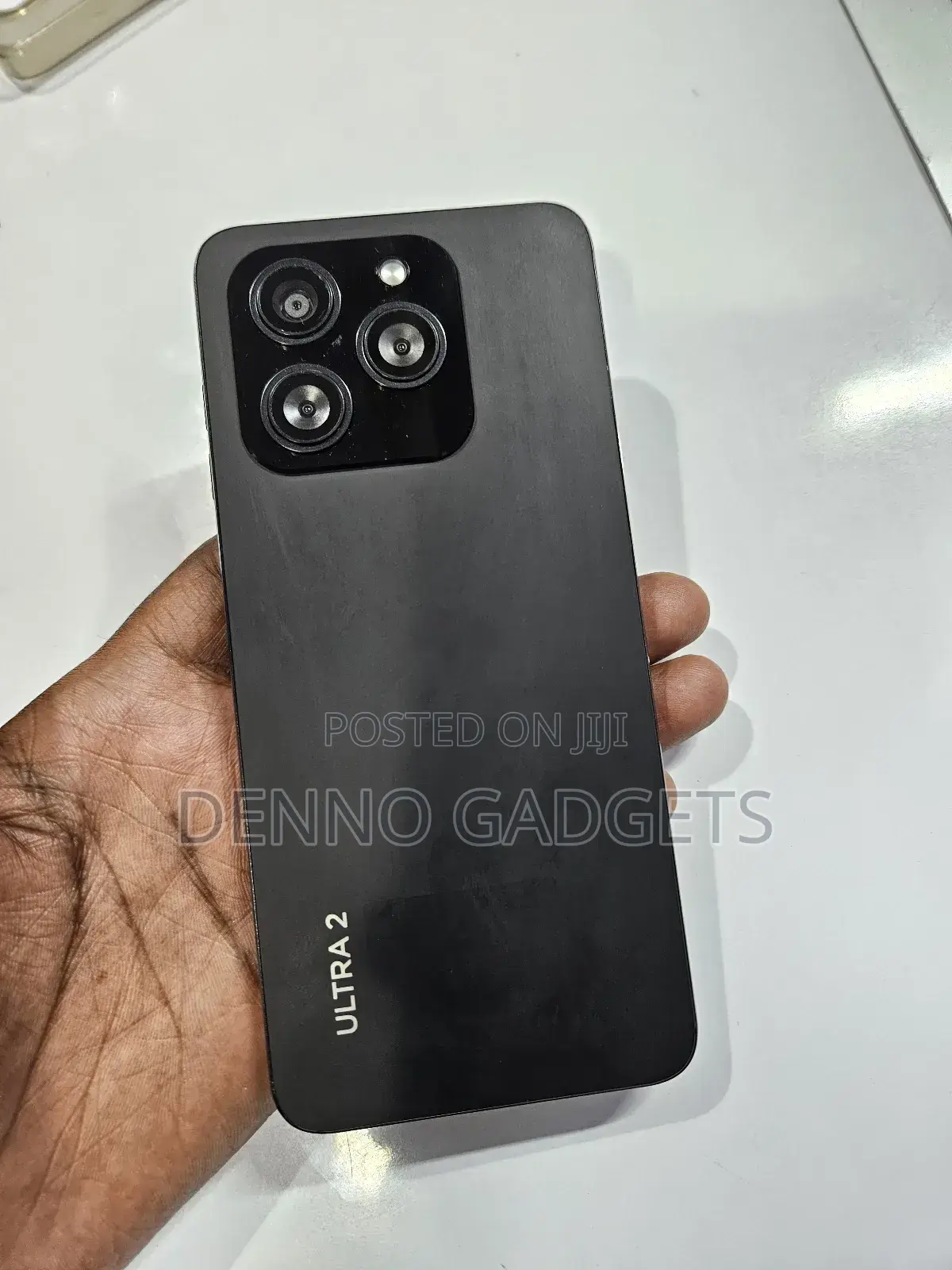 Neon Ultra 2 64 GB Black