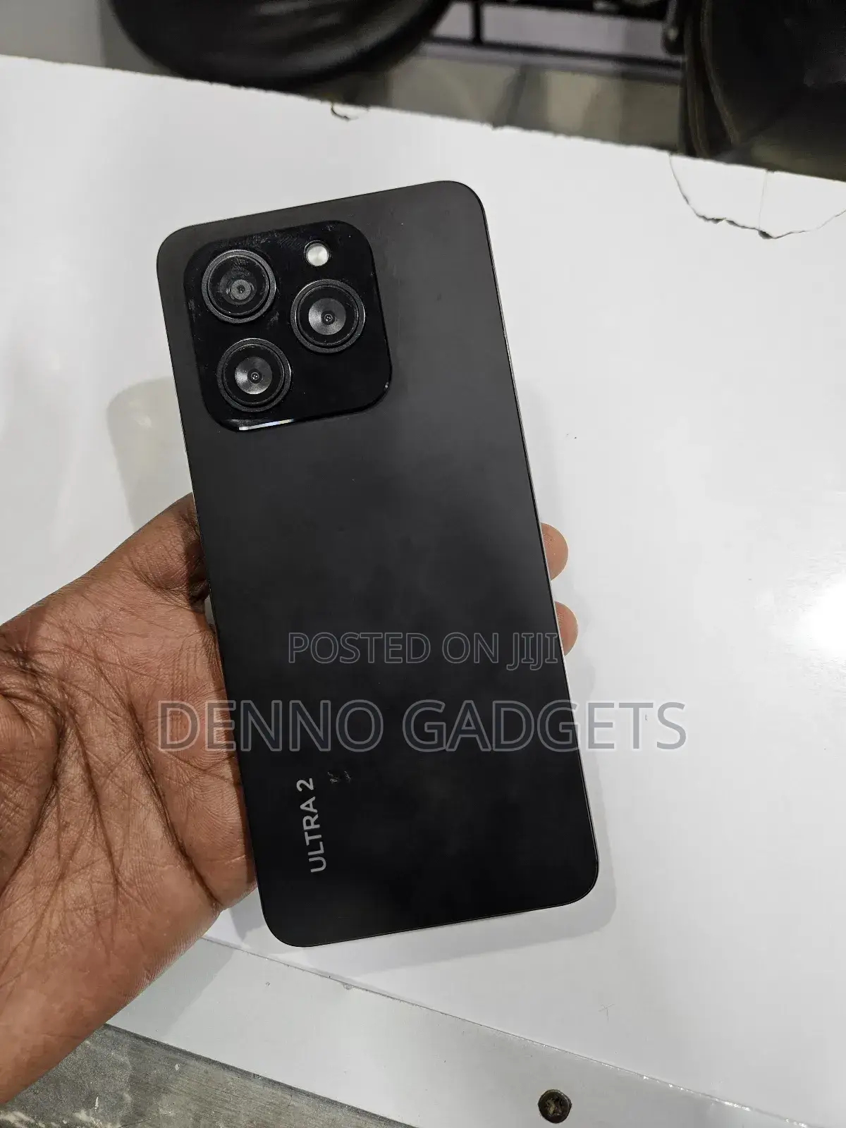 Neon Ultra 2 64 GB Black