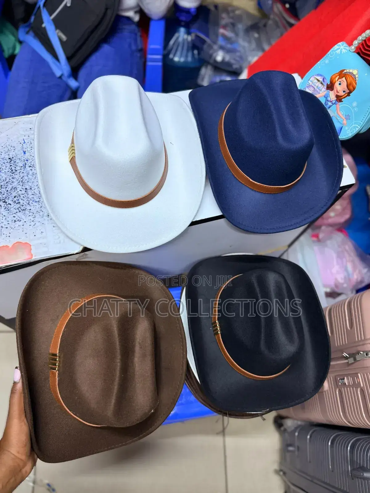 Timeless Unisex Cowboy Hat Cowgirl Hat With Gold Chain