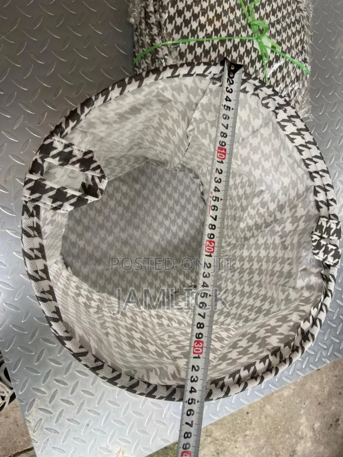 Foldable Houndstooth Laundry Hamper –Zy