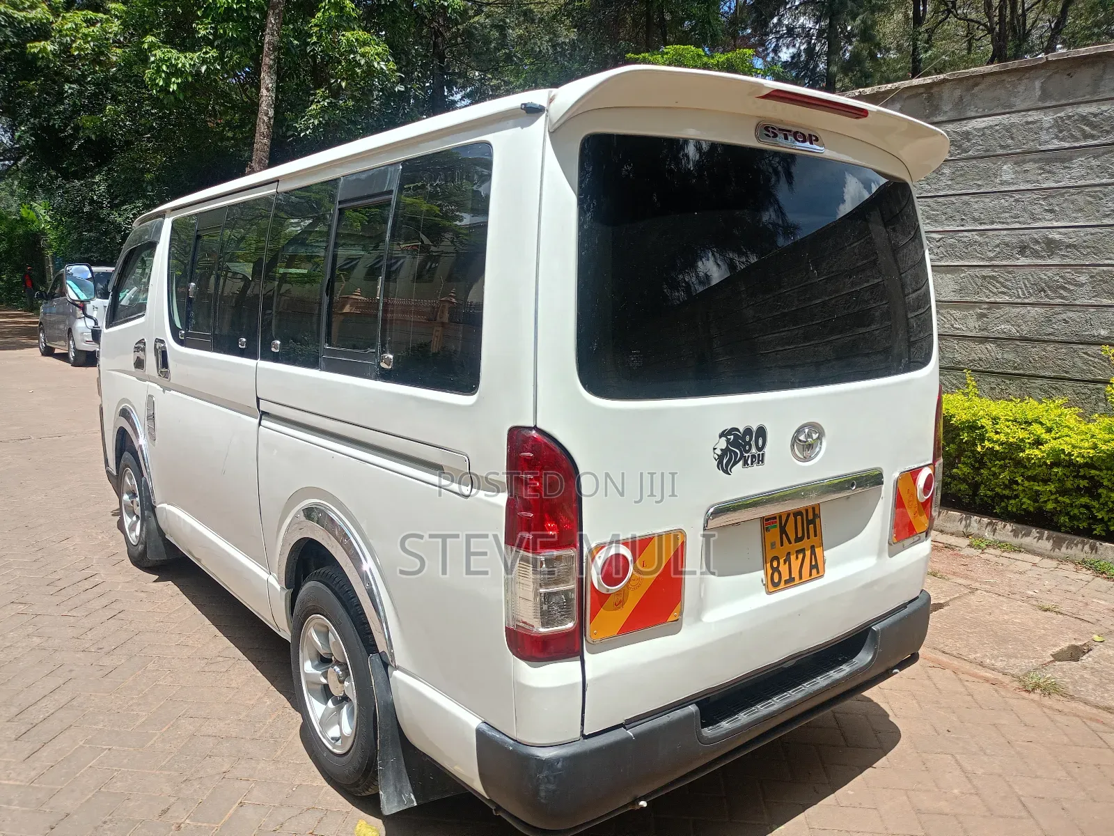 Toyota HiAce 2014 White