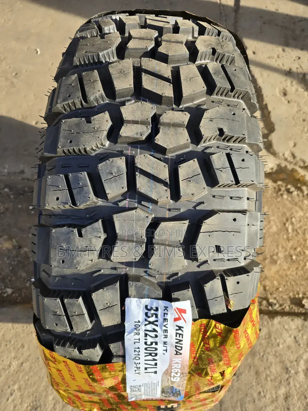 35x12.50 R17 Kenda Tyres (Klever) Mud Terrein.