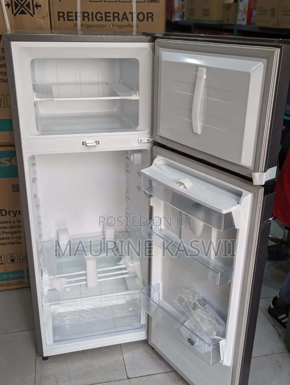 Hisense 205 Liters Double Door Refrigerator With Dispenser