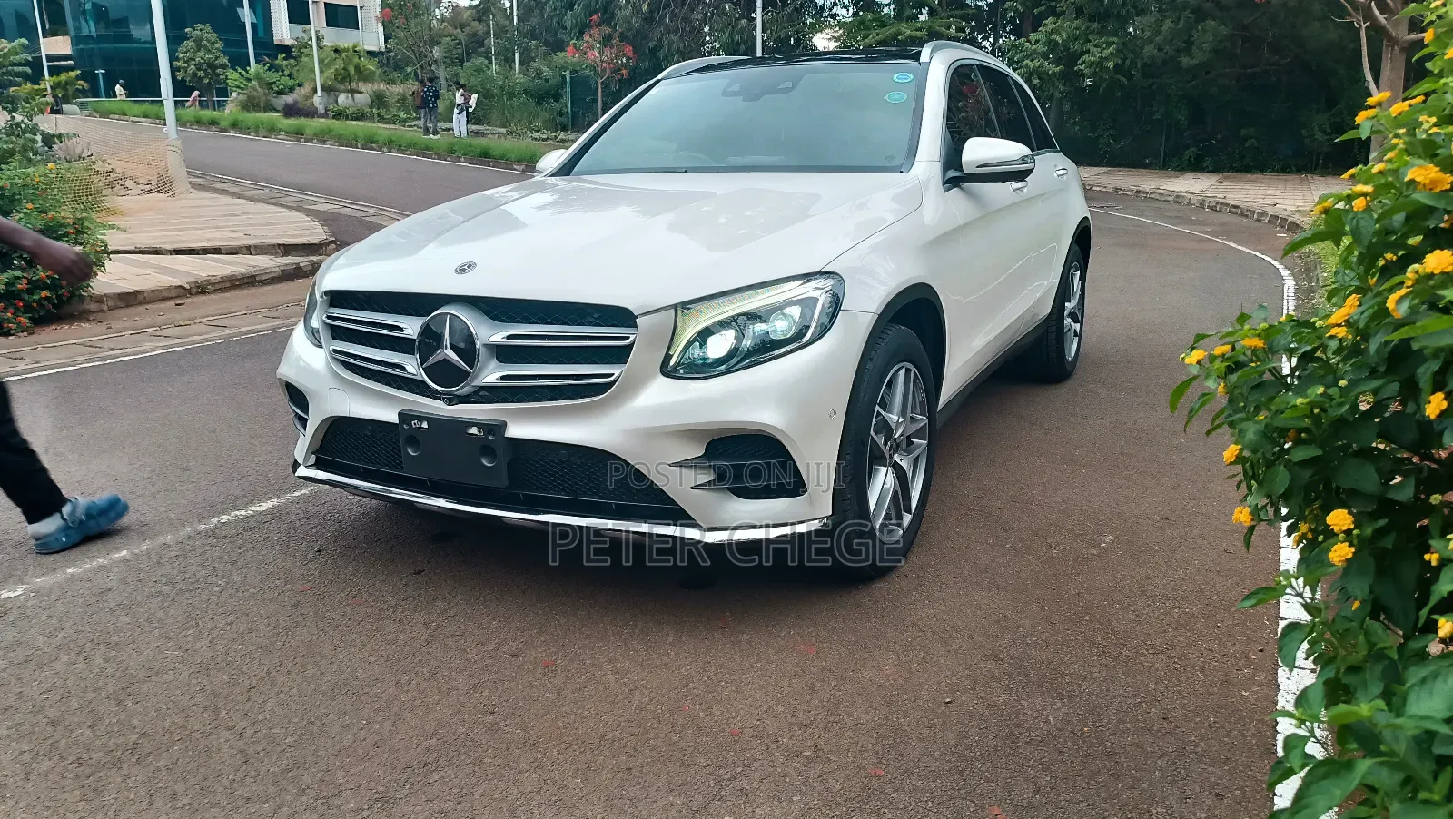 Mercedes-Benz GLC-Class 2019 White