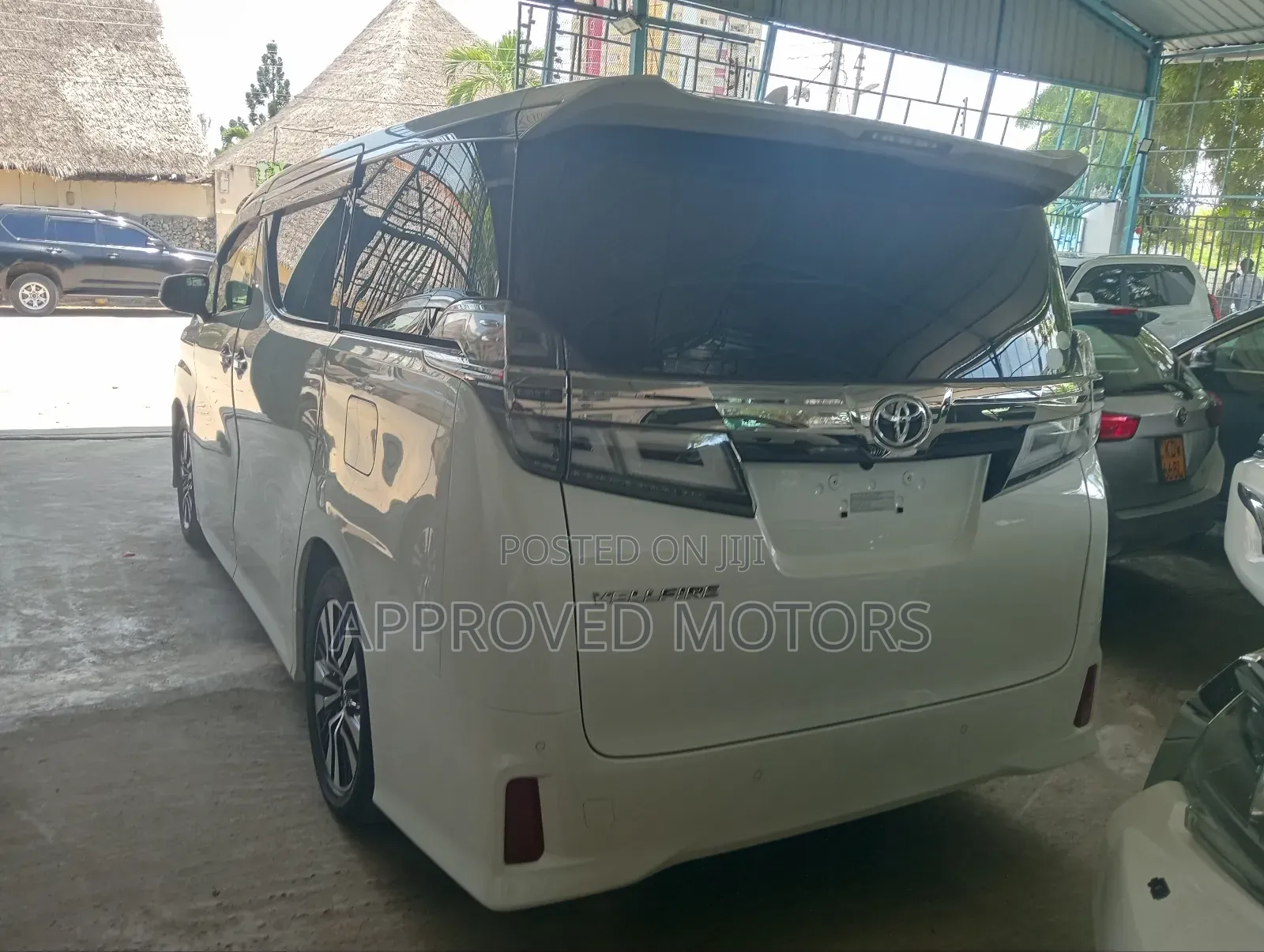 Toyota Alphard 2019 White