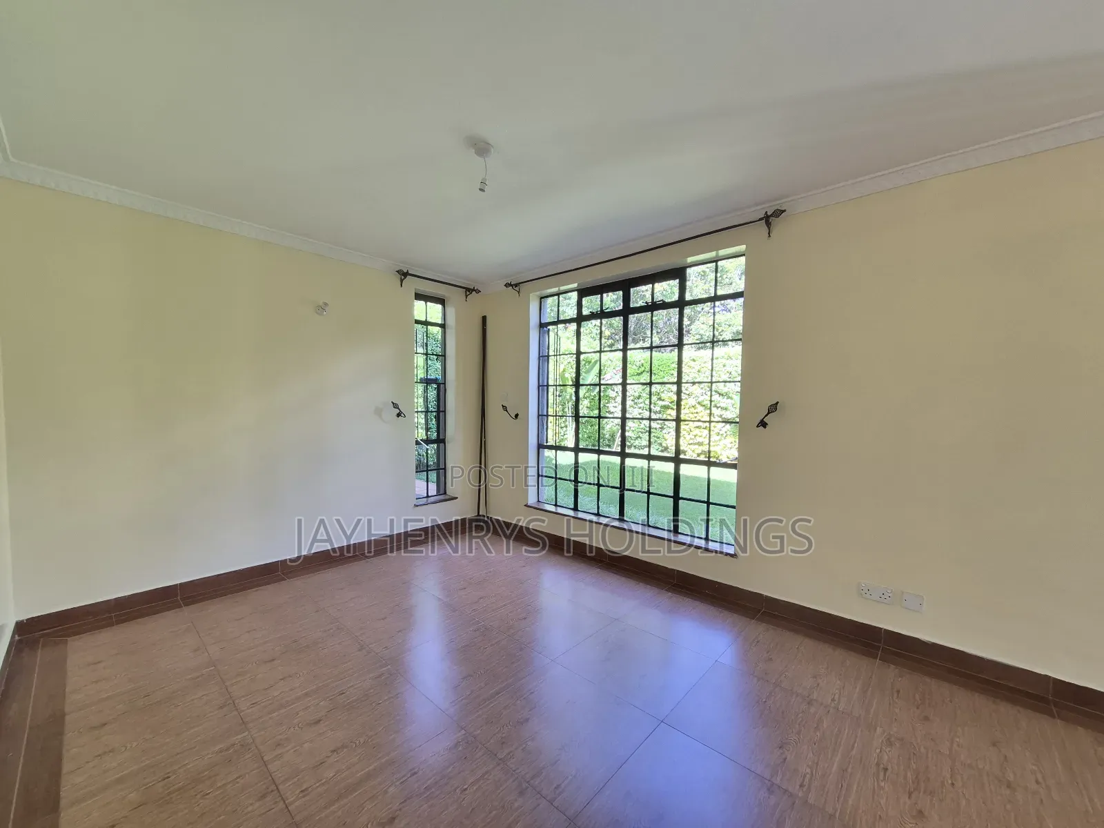 4bdrm Villa in Edenville Estate, Thindigua/Kasarini for sale