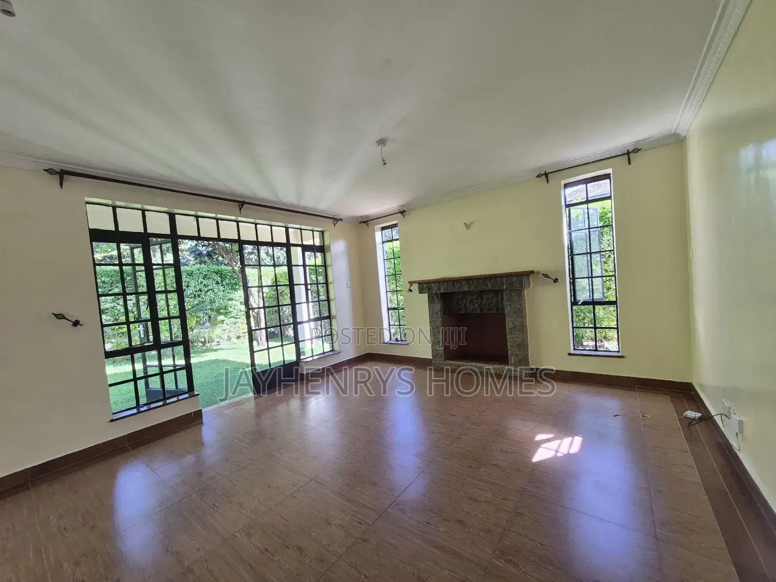 4bdrm Villa in Edenville Estate, Thindigua/Kasarini for sale