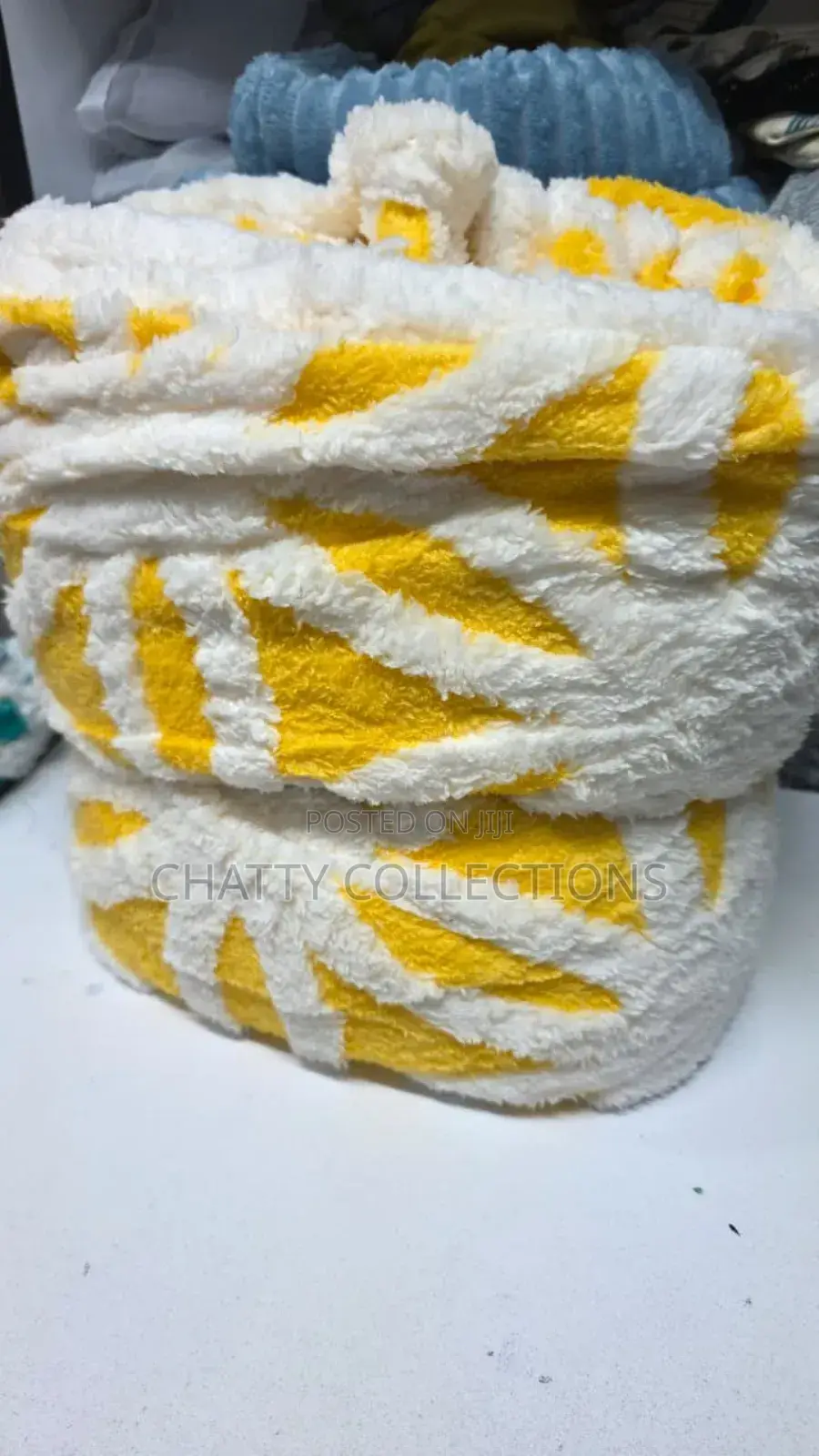 Sherpa/Fleece Throw Blankets