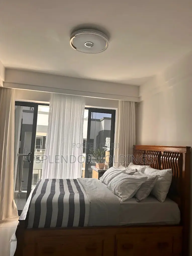 1bdrm Apartment in Gateway Mall Area for sale