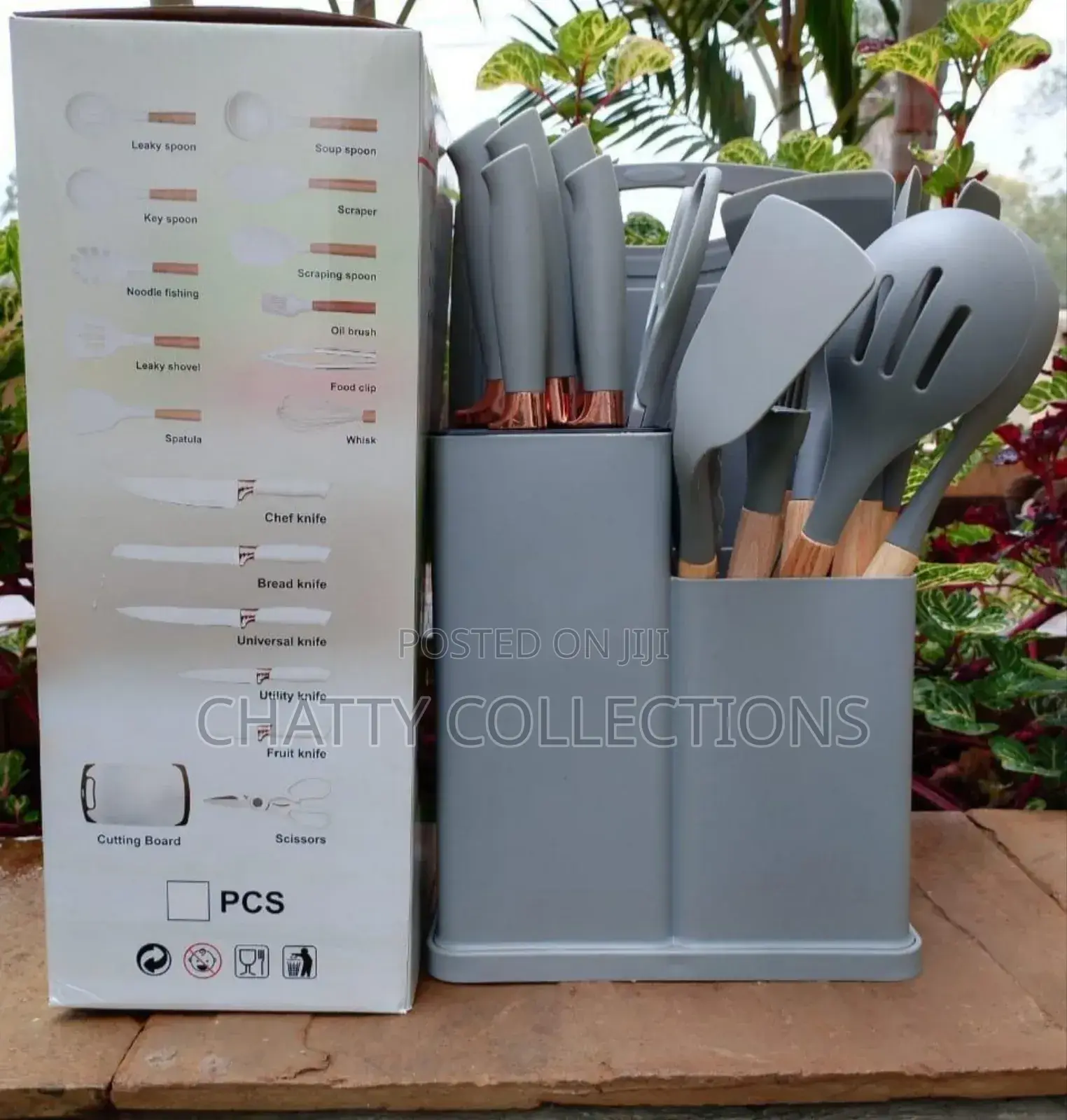 Gray 19 Piece Executive Silicone Spoons With Chopping Board and Stand
