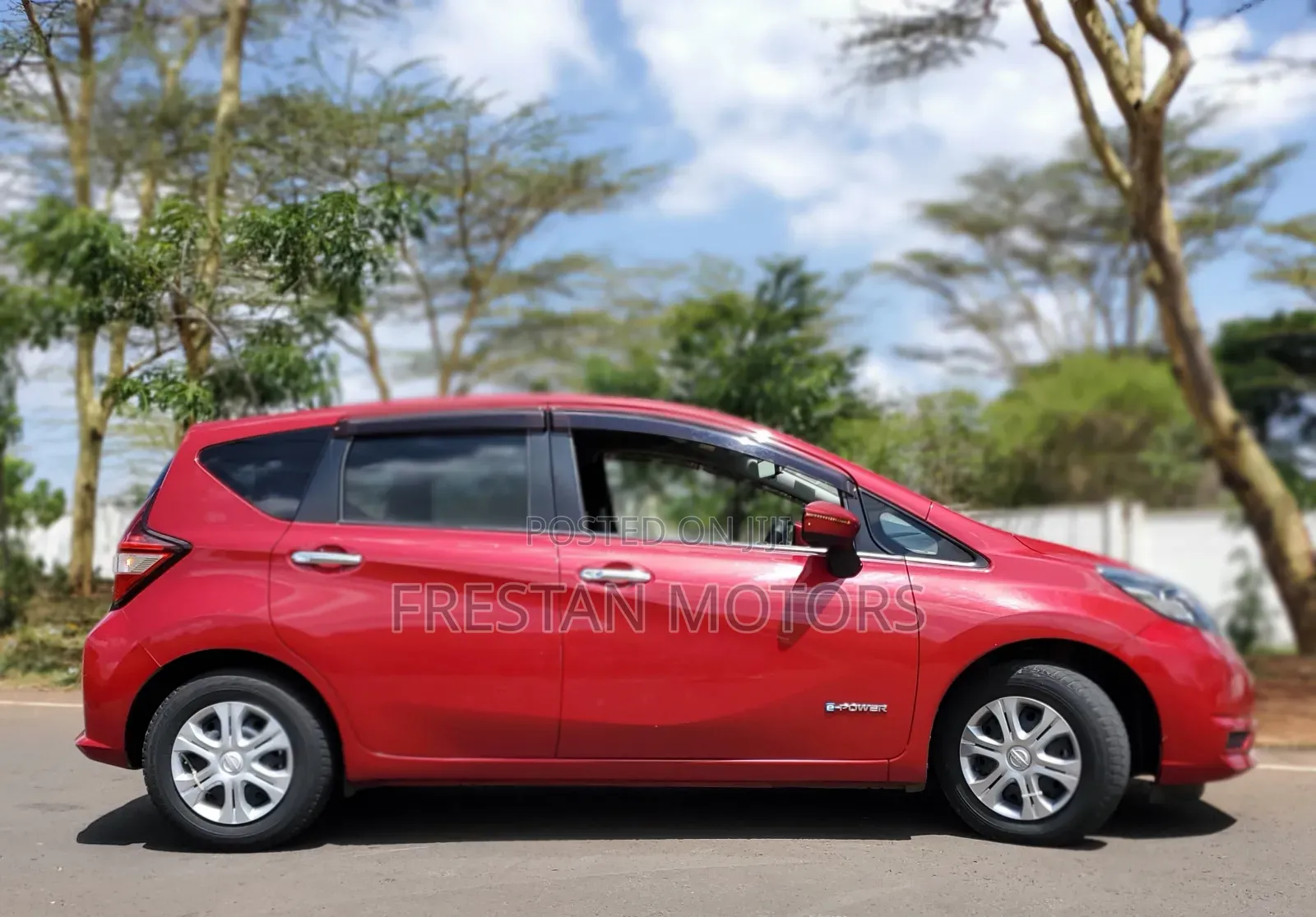Nissan Note 2017 Red