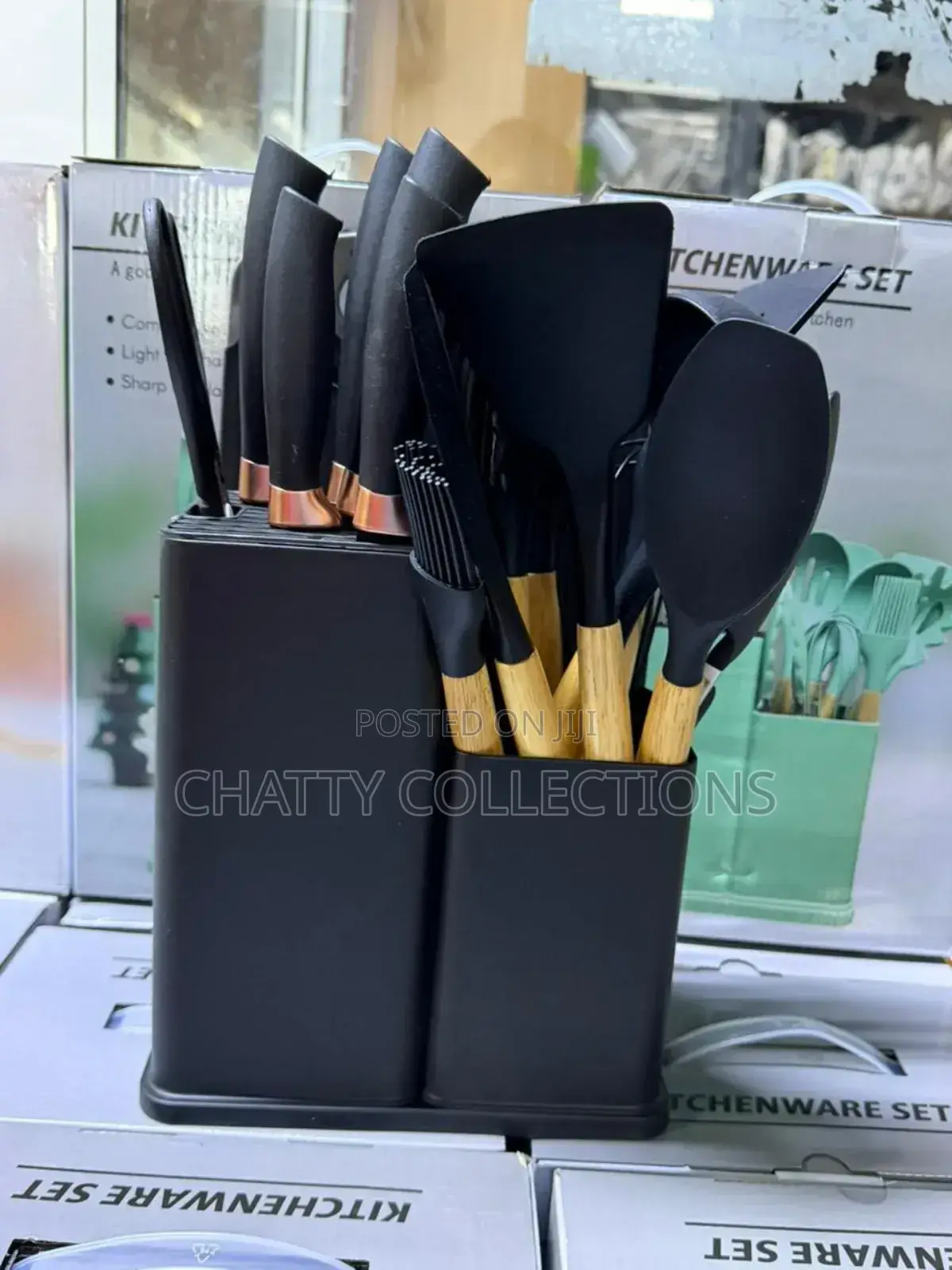 Black 19 Piece Executive Silicone Spoons and Knife Sets