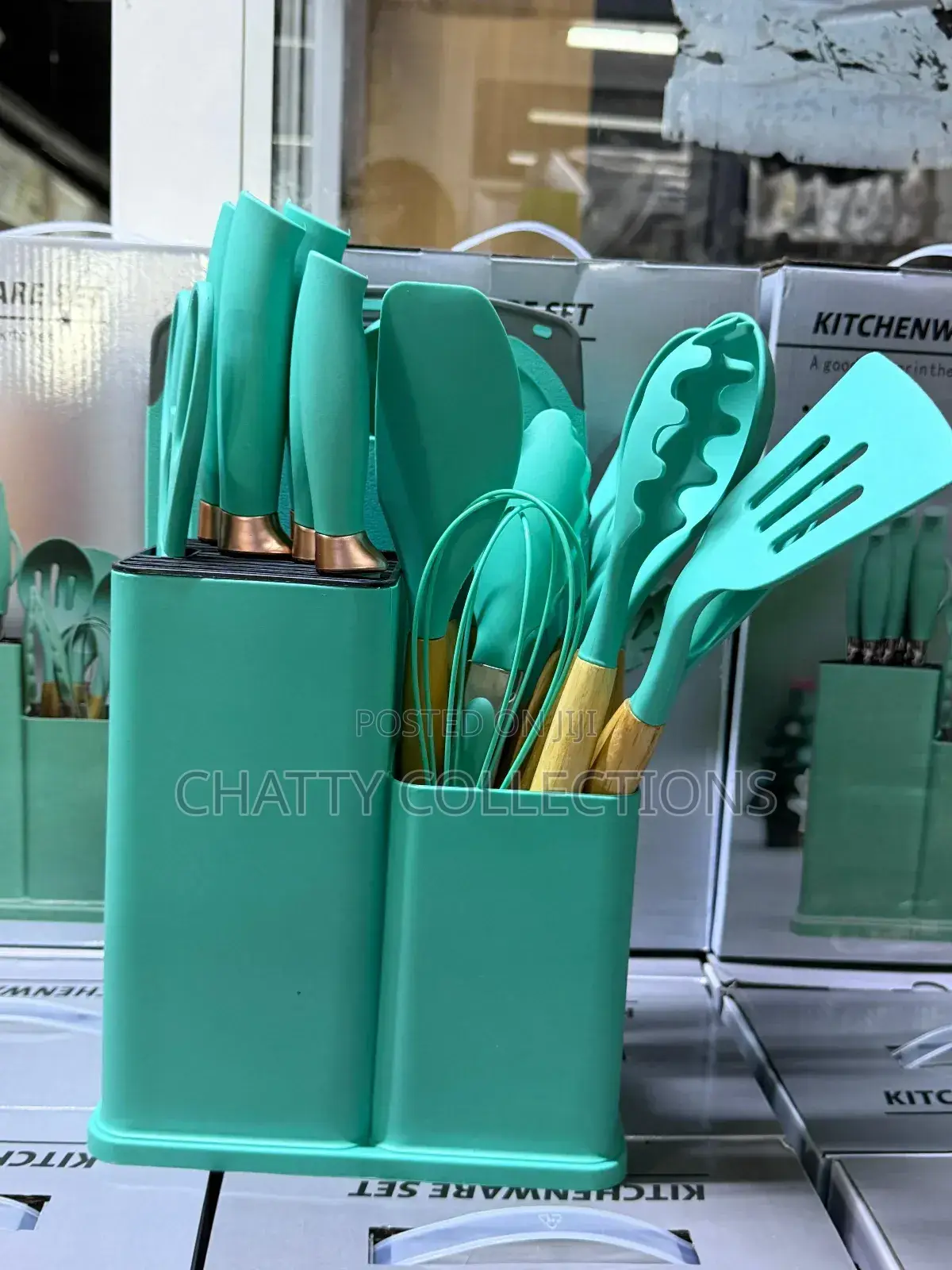 Green 19 Piece Silicone Spoons and Knife Set