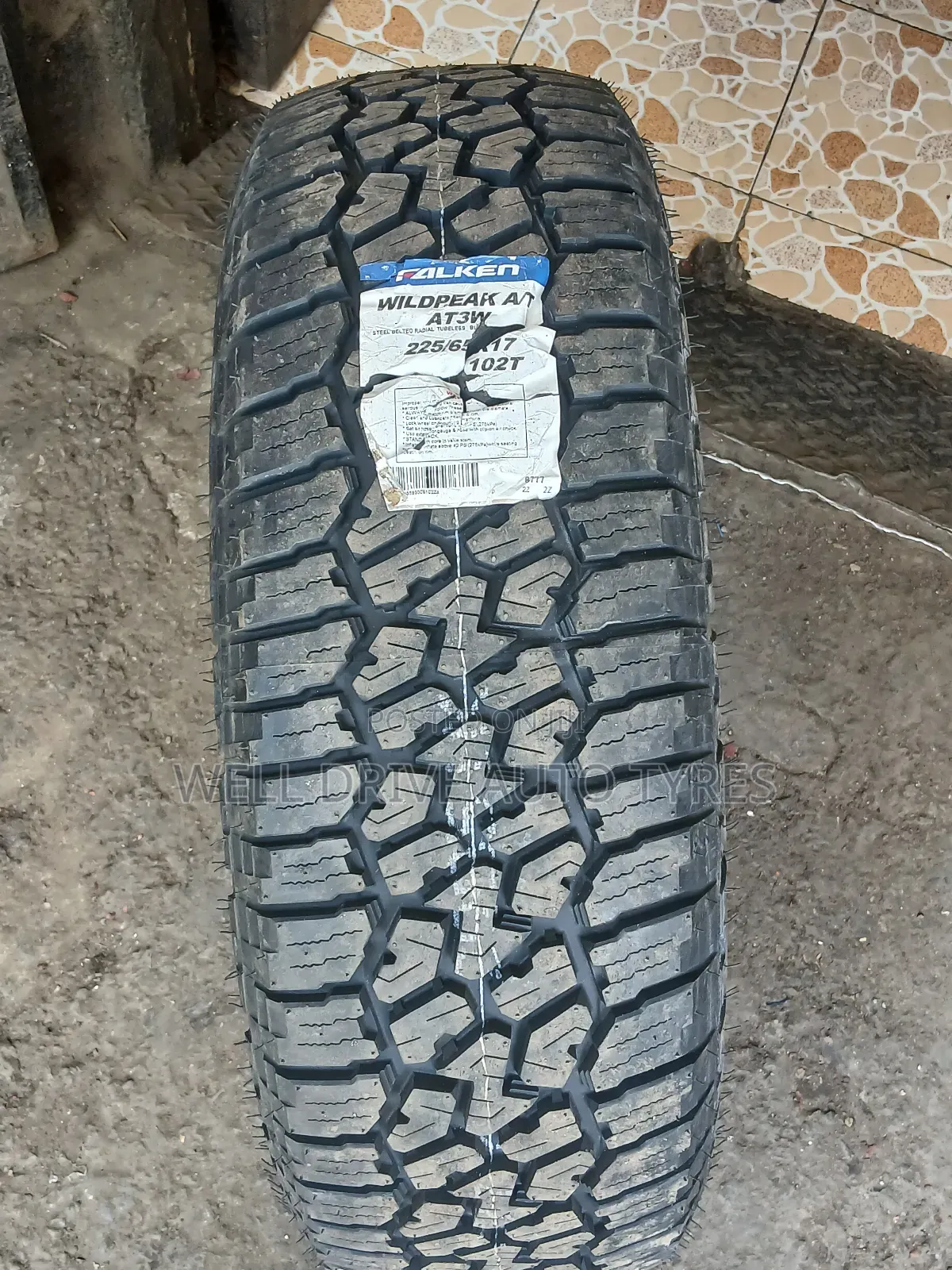 225/65r17 Falken Wildpeak a/T