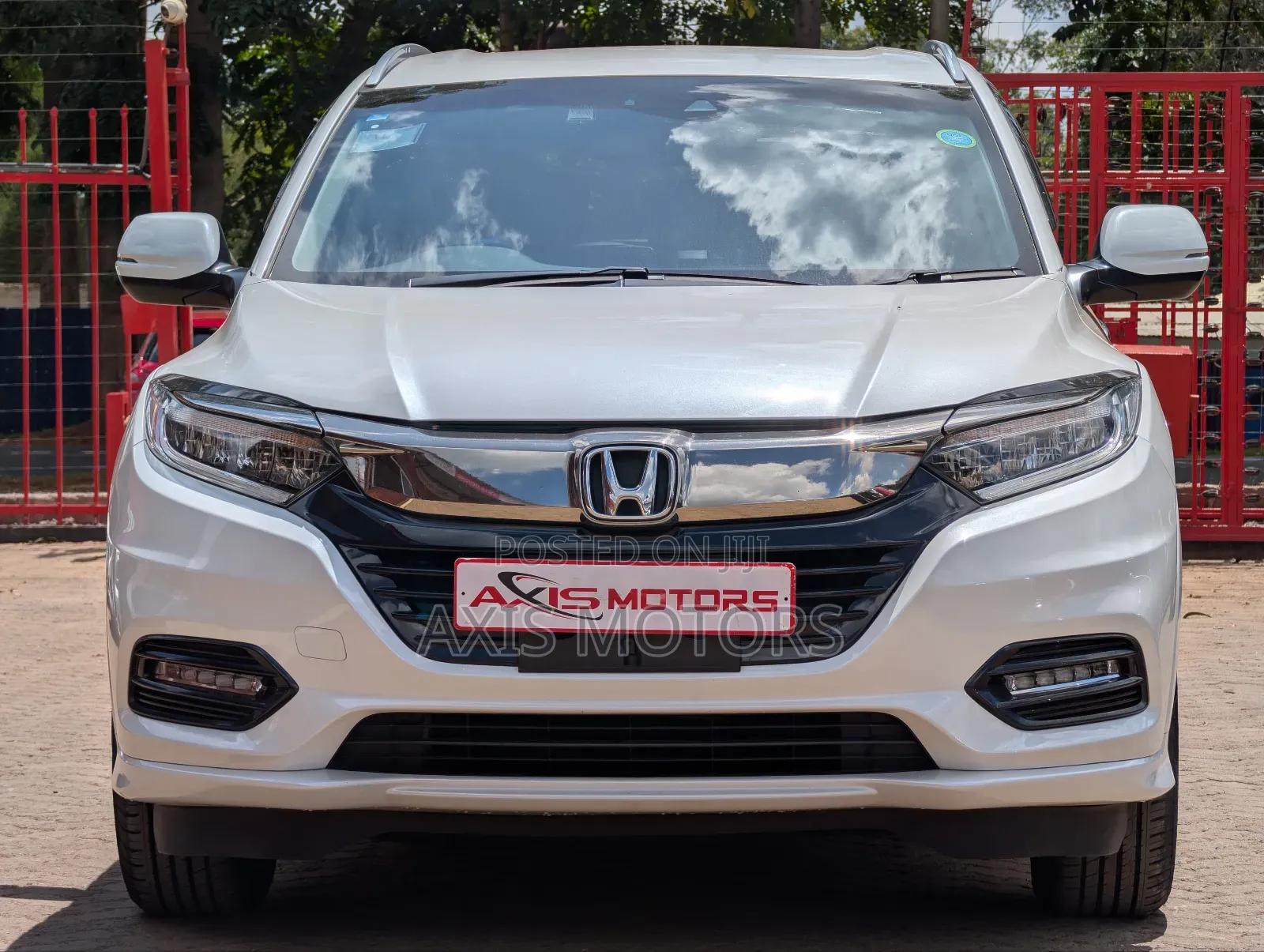 Honda Vezel 2018 White