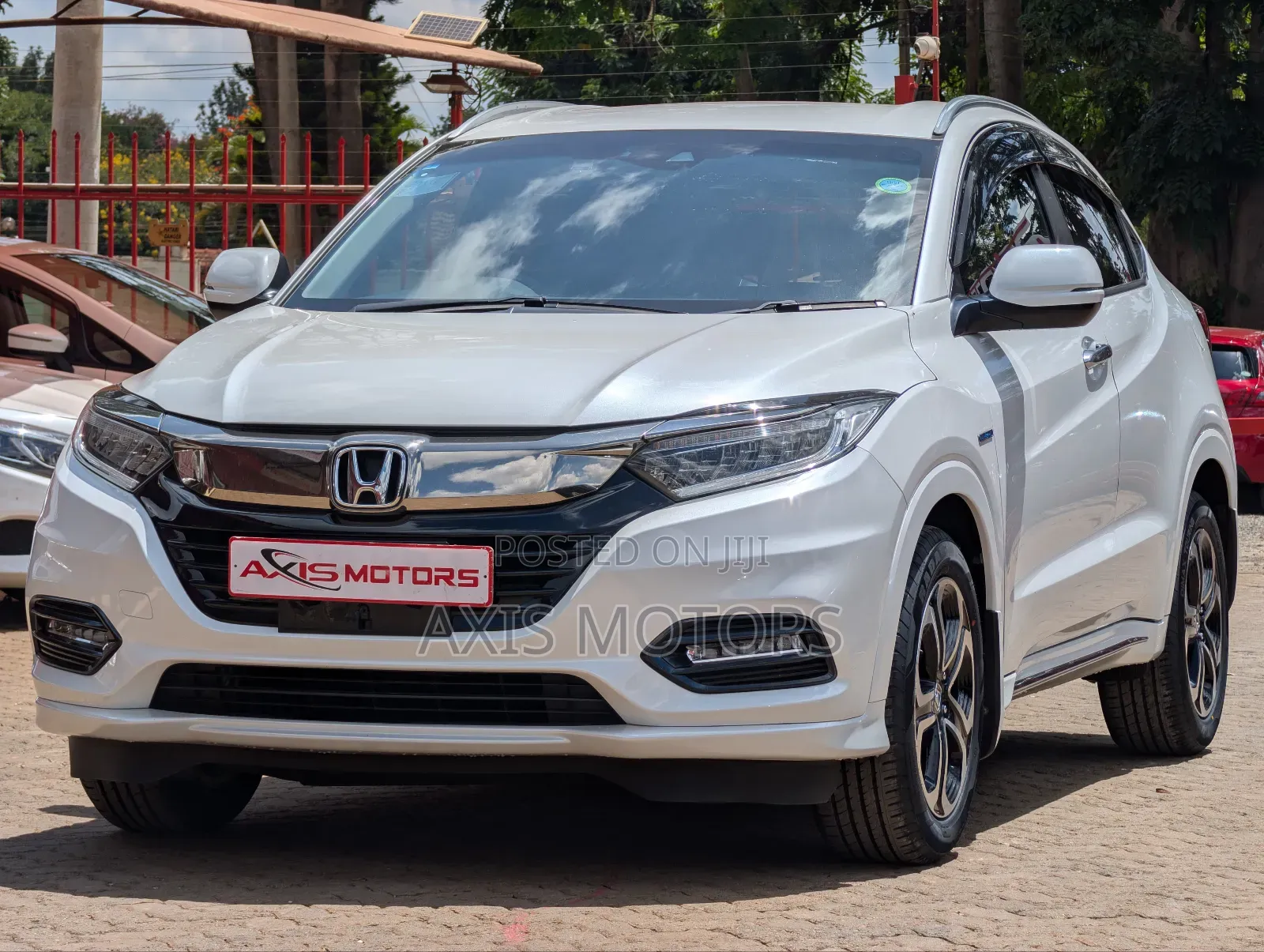 Honda Vezel 2018 White