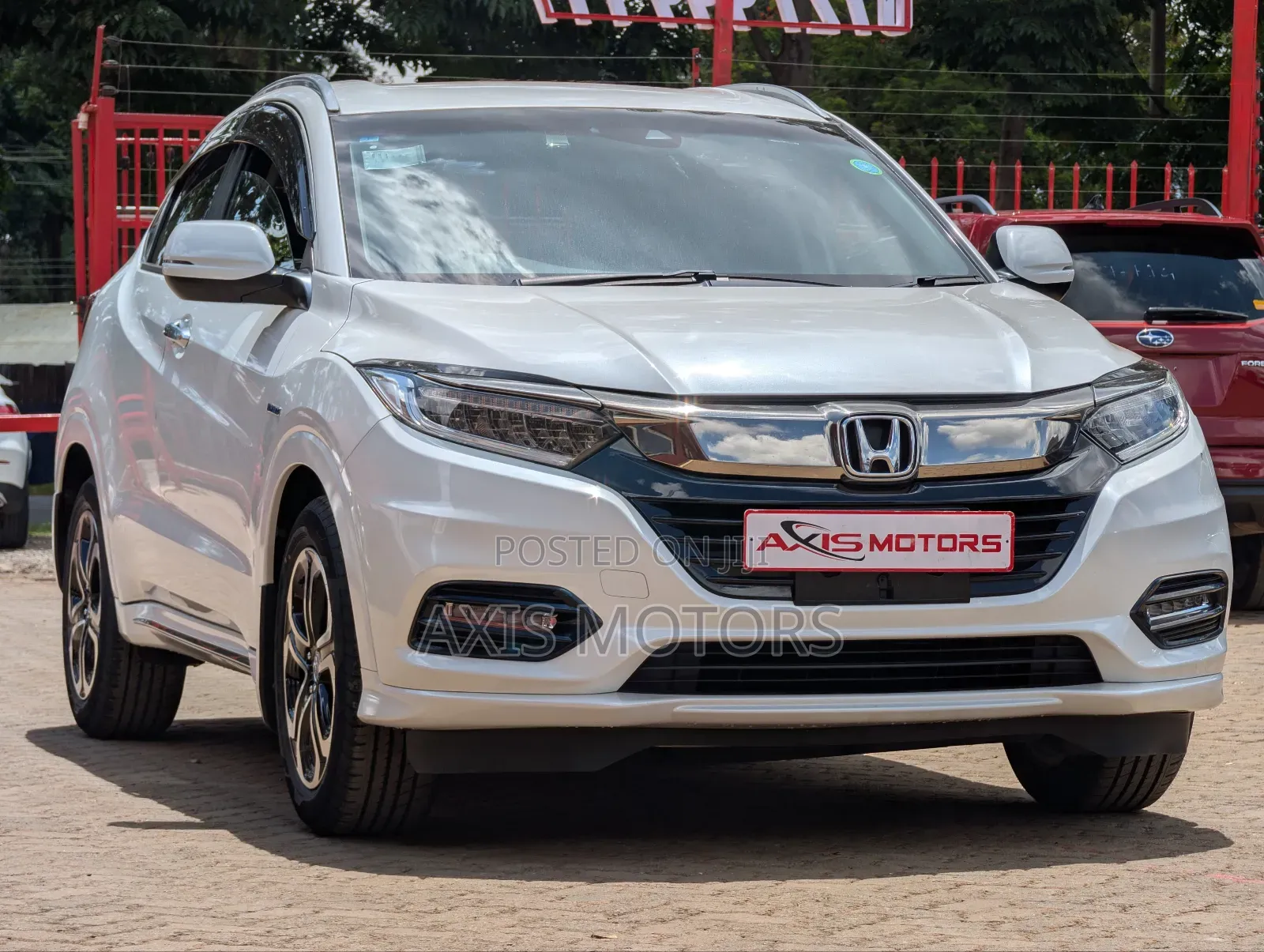 Honda Vezel 2018 White